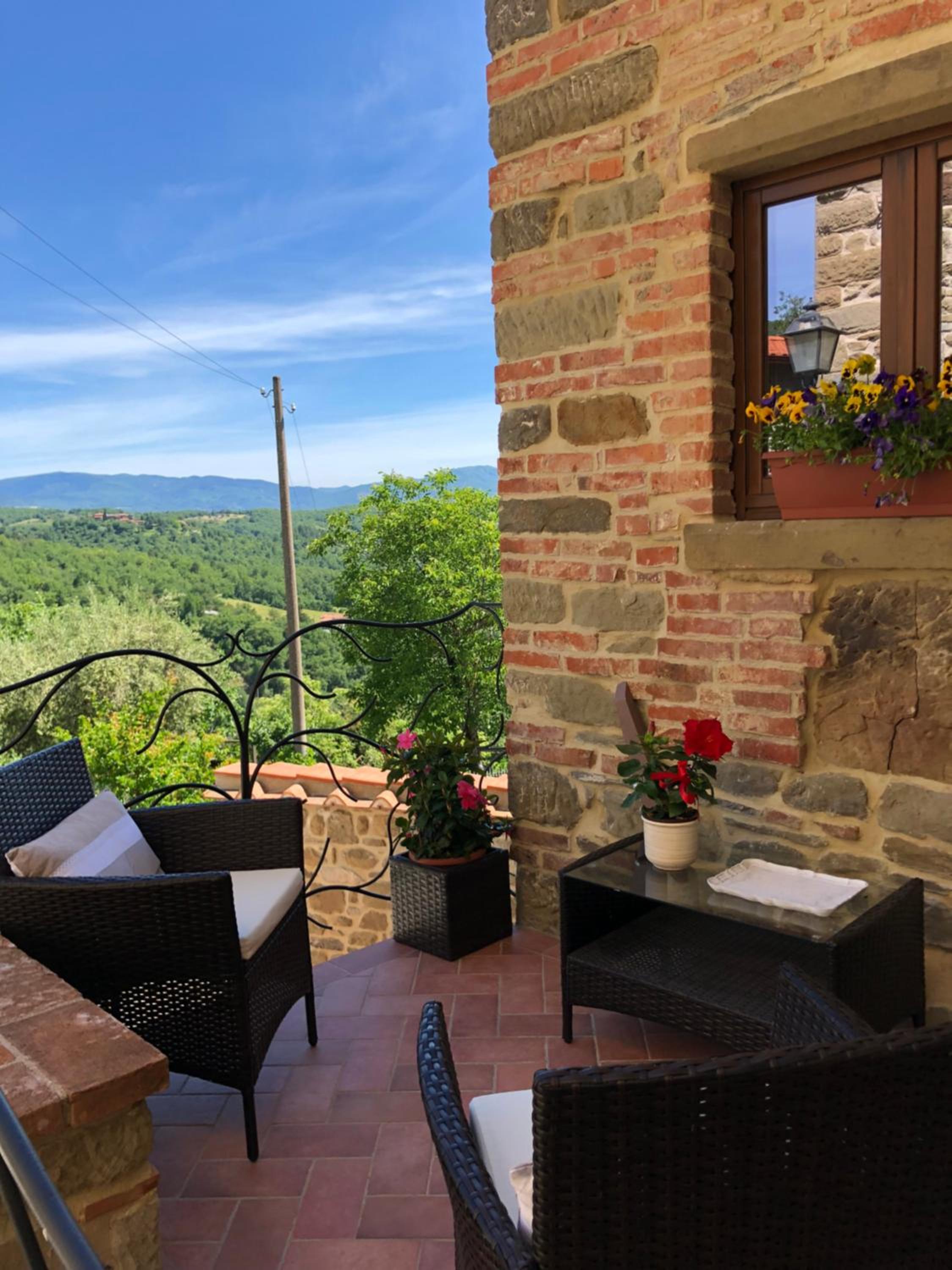 Iris Country House view 4