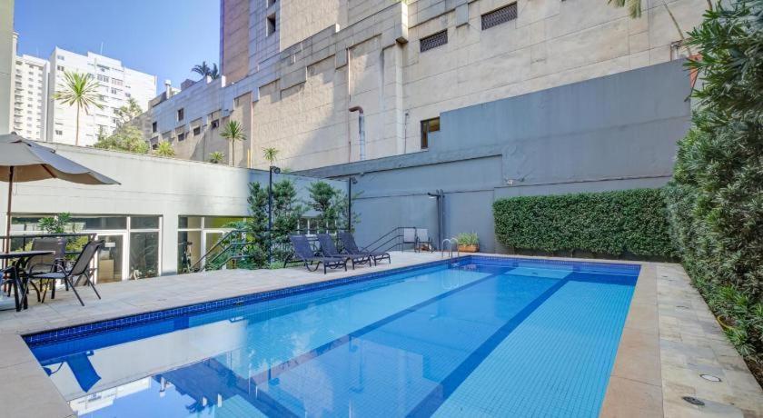 Flat no Jardins próximo ao metrô com recepção 24h