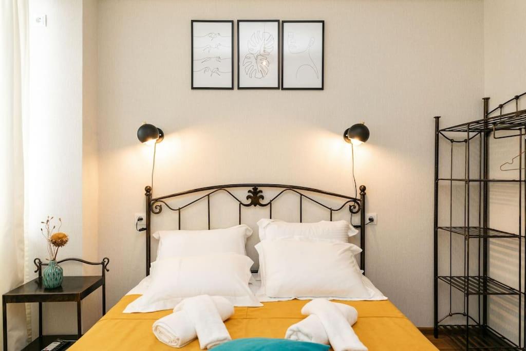 Cozy Berbuki Apartment view 5