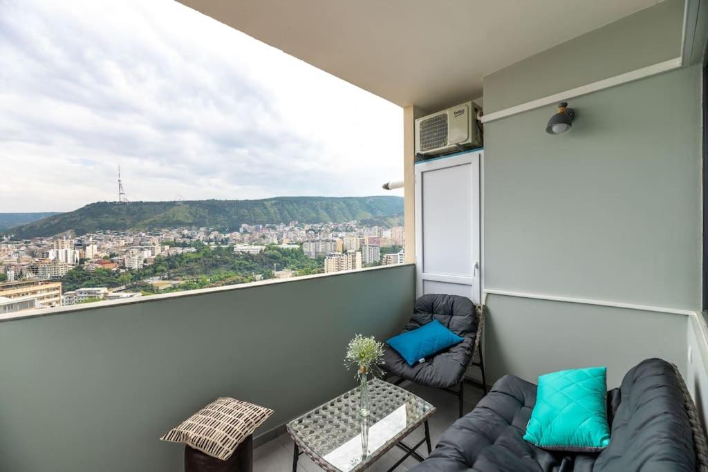 Cozy Berbuki Apartment view 2