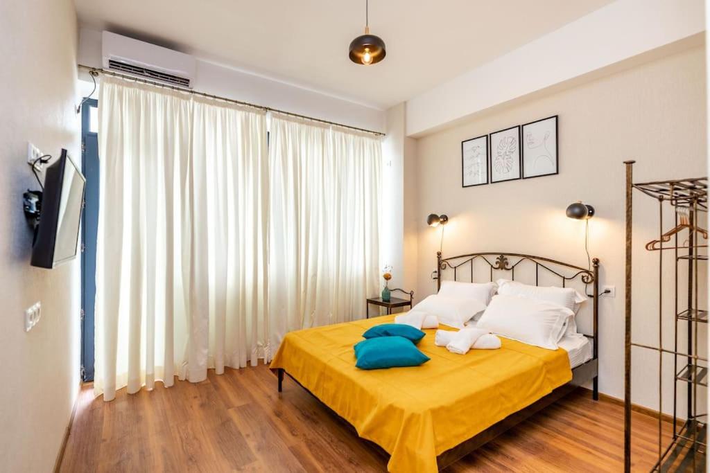 Cozy Berbuki Apartment view 3