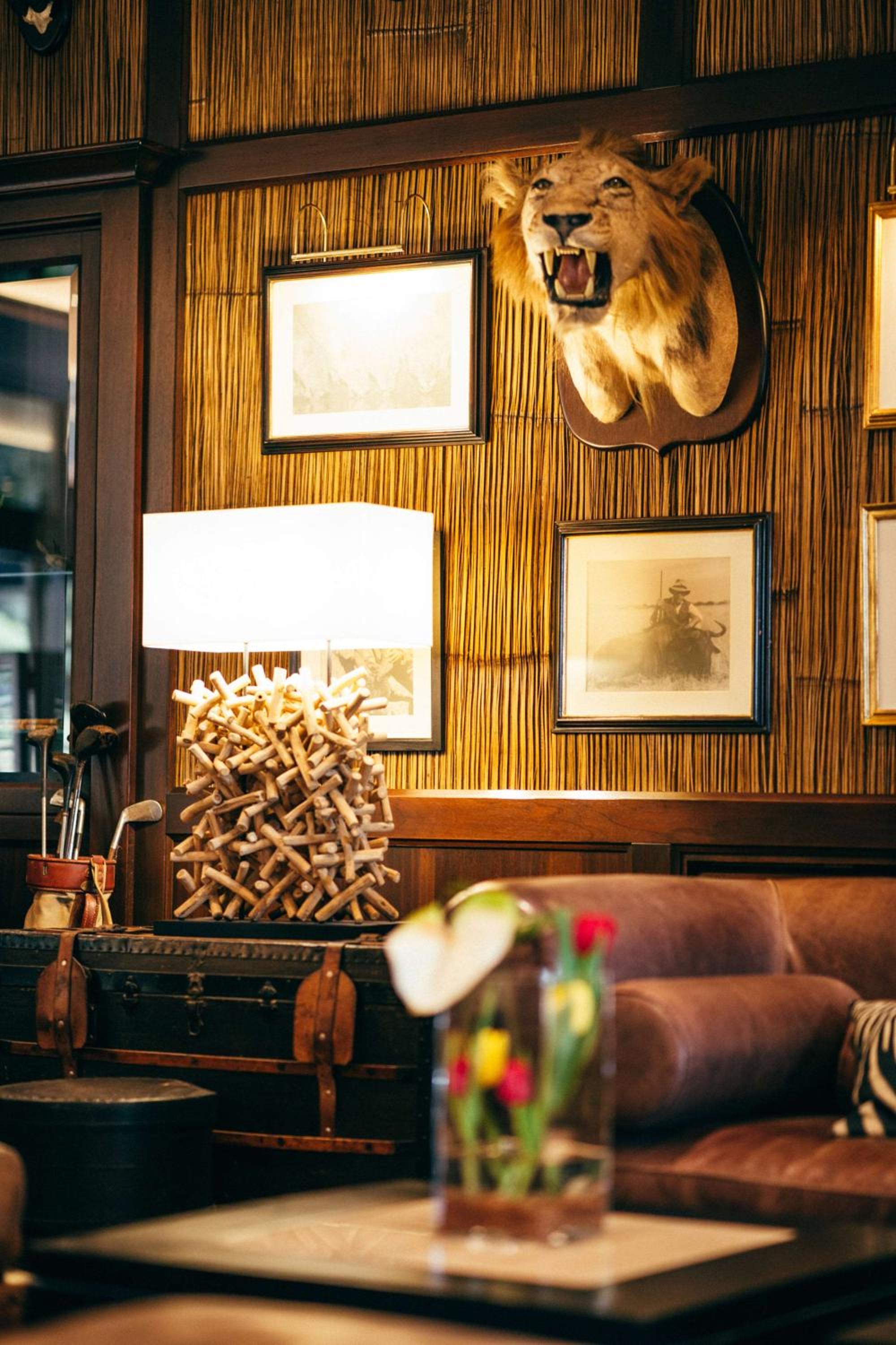 lounge
