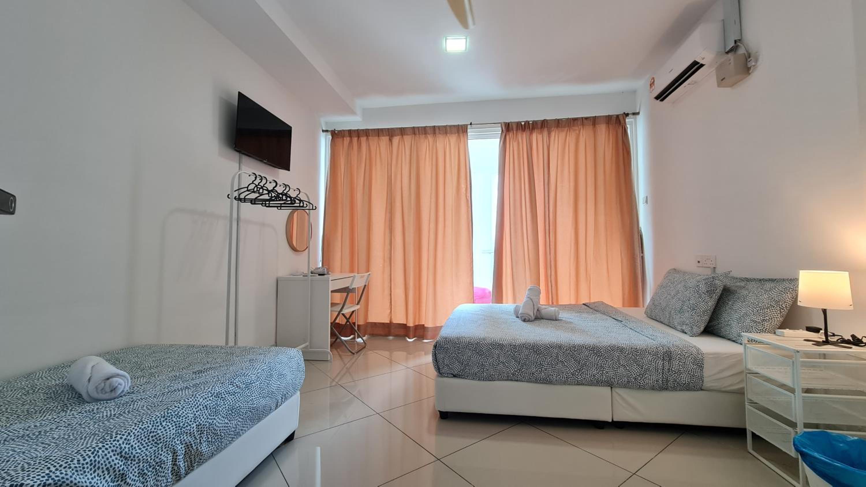 Rooms at Mansion One, Shared Apartment Only photo 8