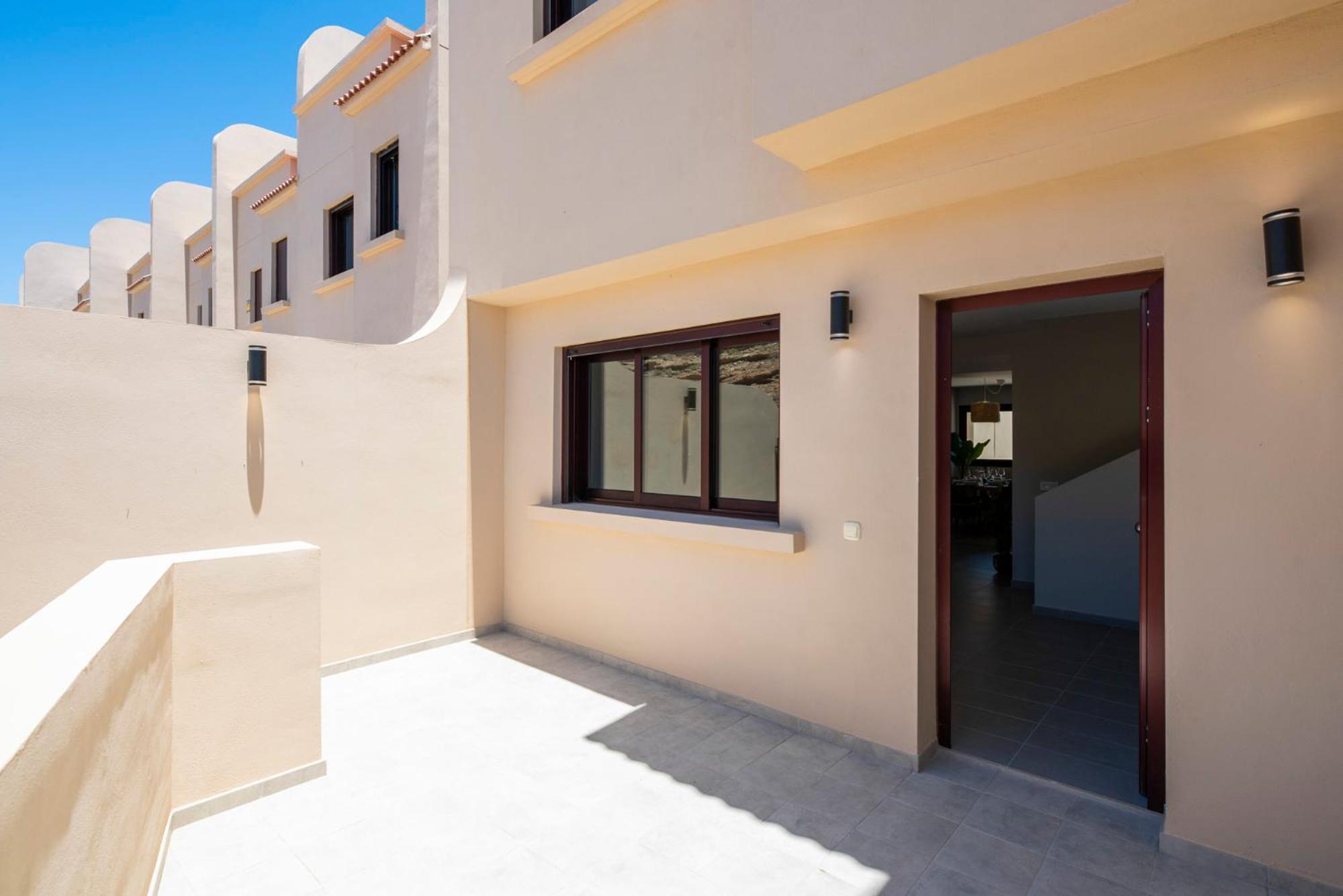 MEDANO4YOU Eternal Spring Holiday Home