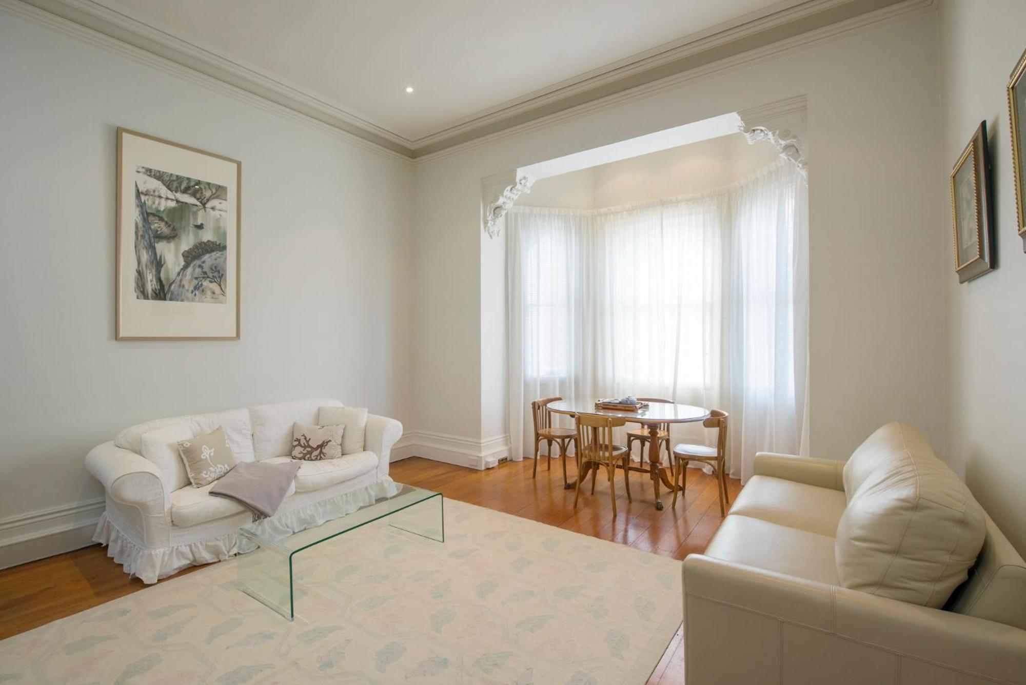 Roxburgh House Apartments