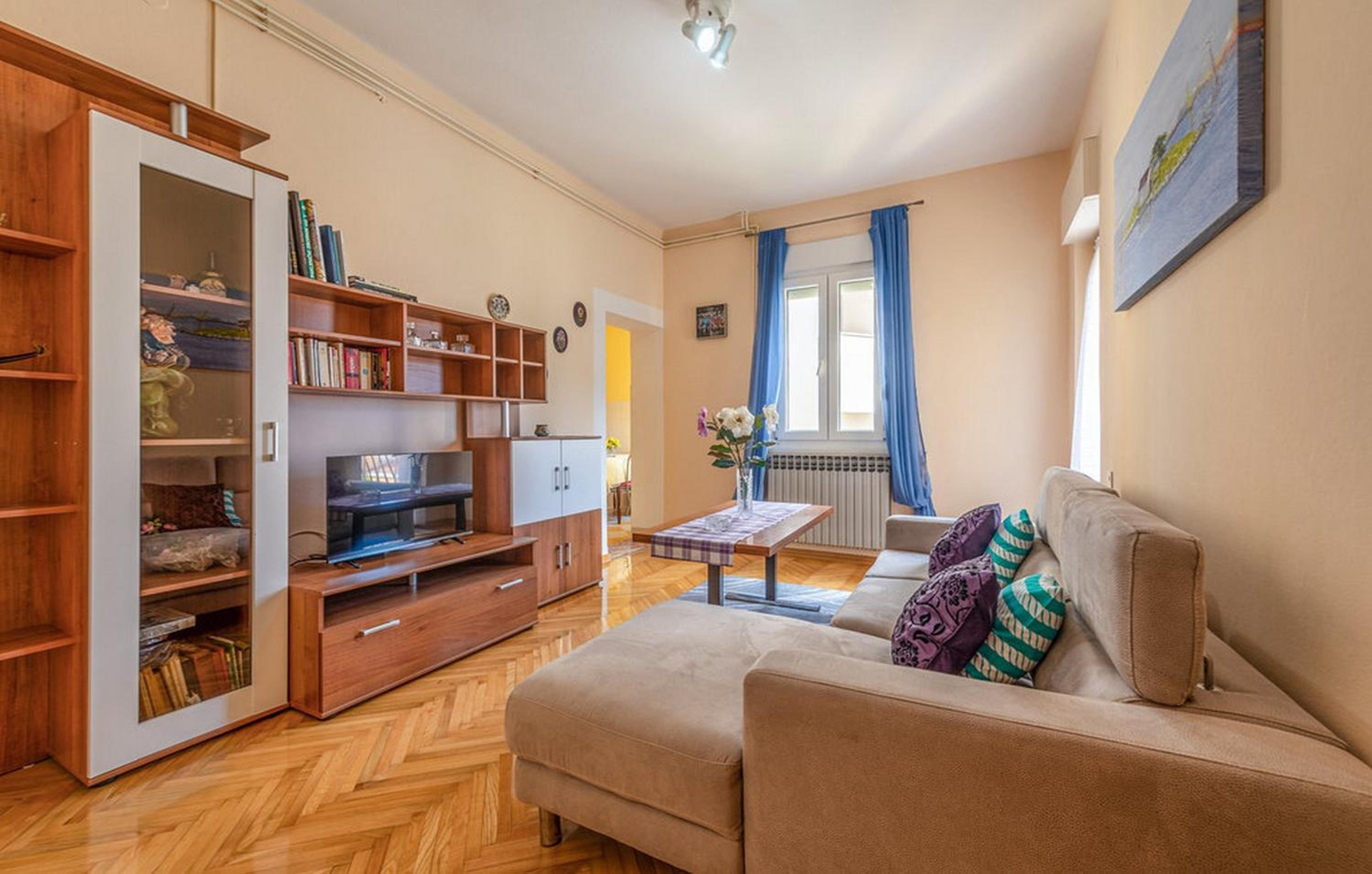 Guest house Minak view 3