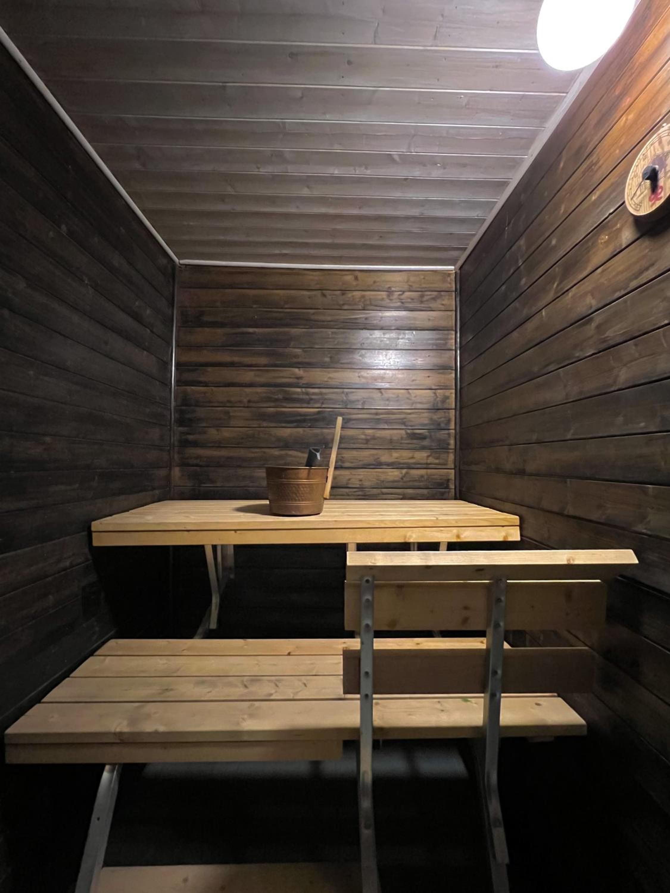 Black Work Levi Autti