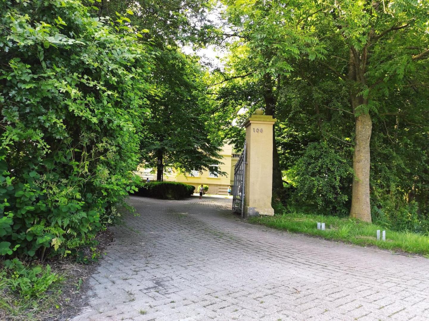 Sandkastenliebe charmante Ferienwohnung in Villa