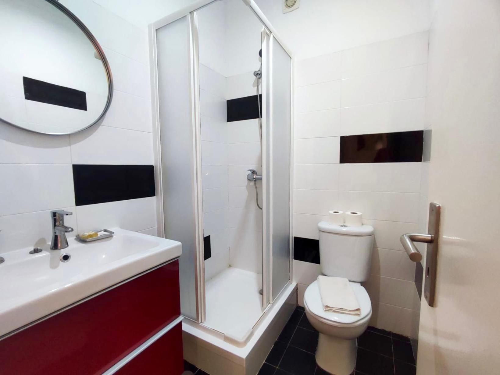 Red Passion Apartment Lisbon Lovers