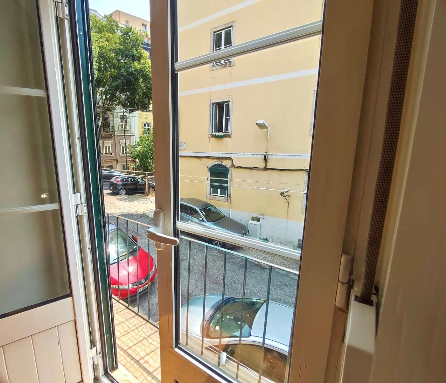 Red Passion Apartment Lisbon Lovers