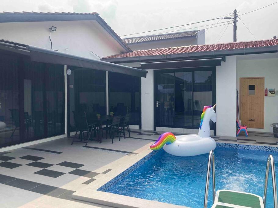 Abbie's Private Pool Villa Bukit Mertajam Penang photo 5