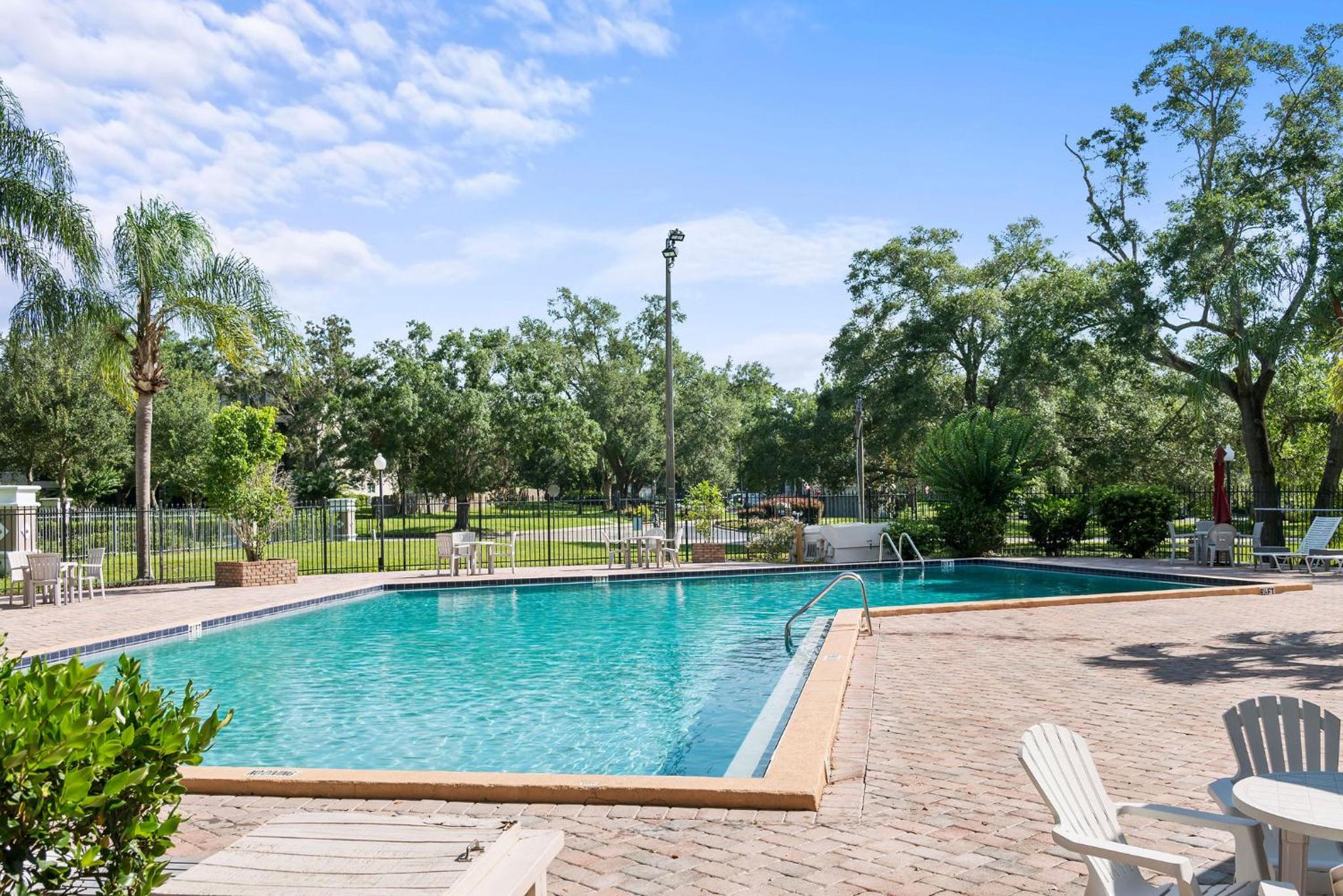Fully Loaded 2/2 Condo in Altamonte Springs