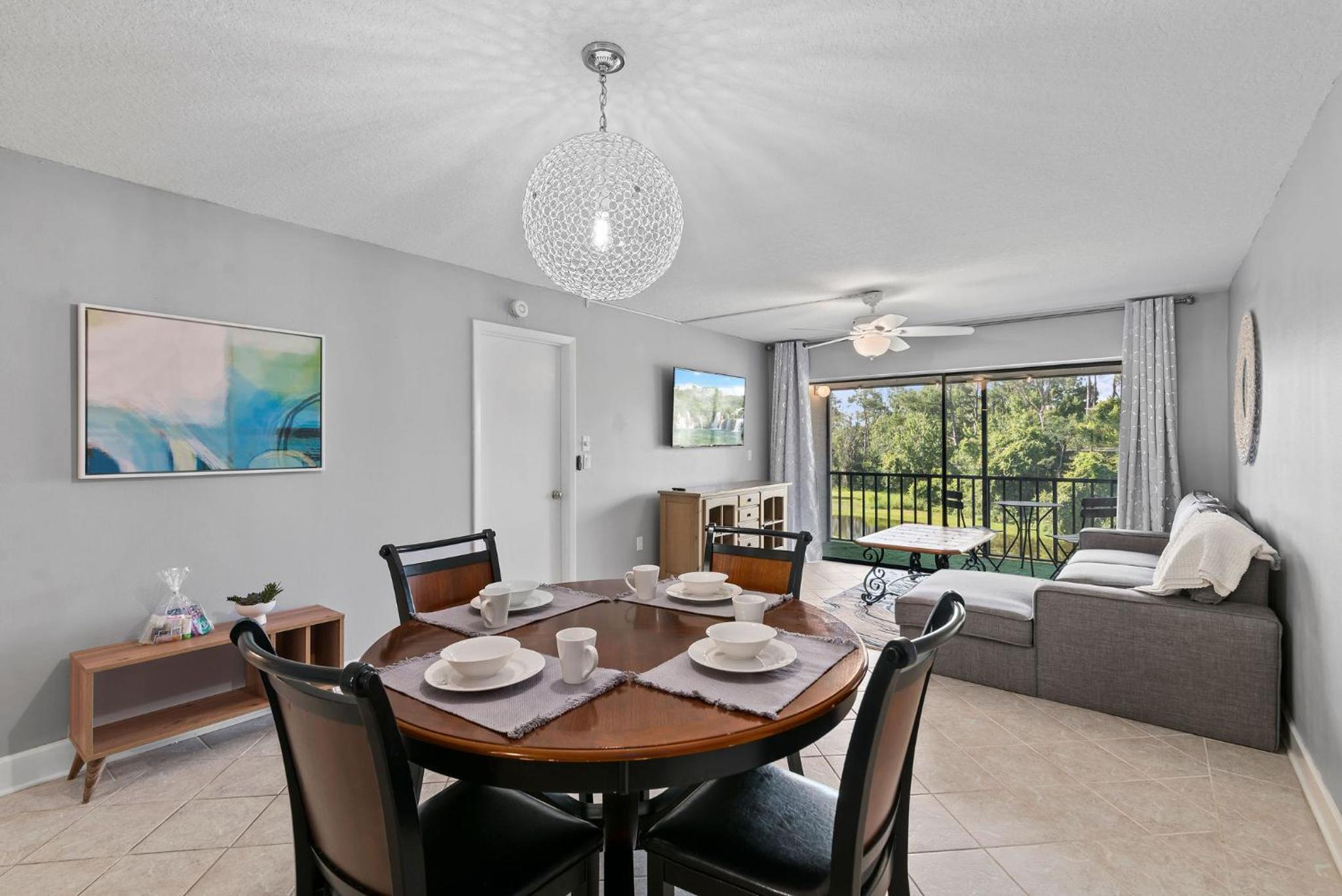 Fully Loaded 2/2 Condo in Altamonte Springs