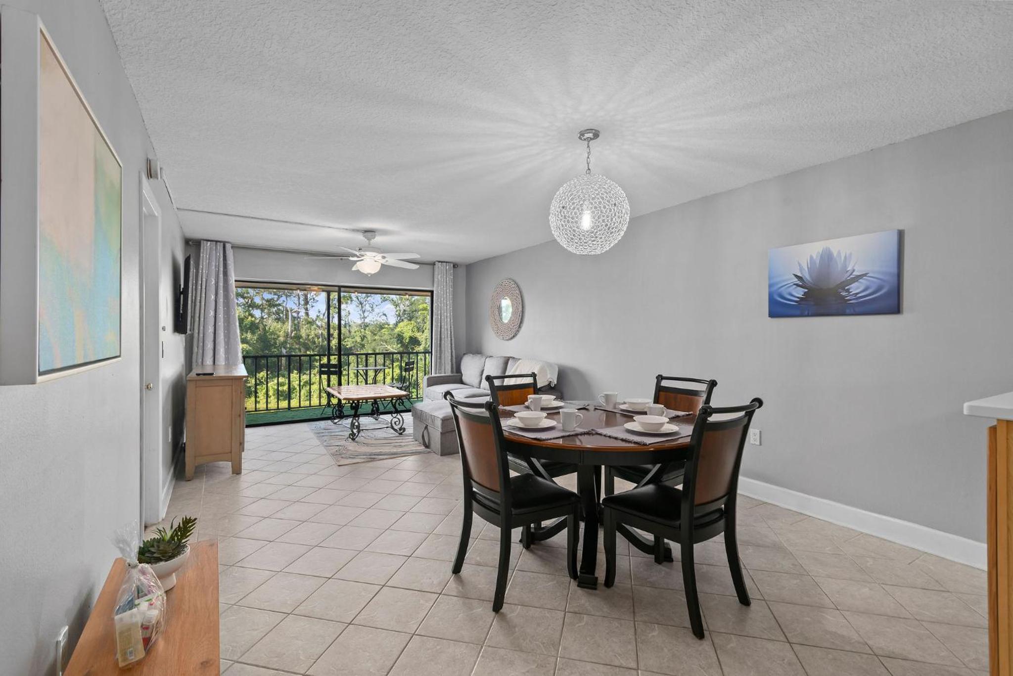 Fully Loaded 2/2 Condo in Altamonte Springs