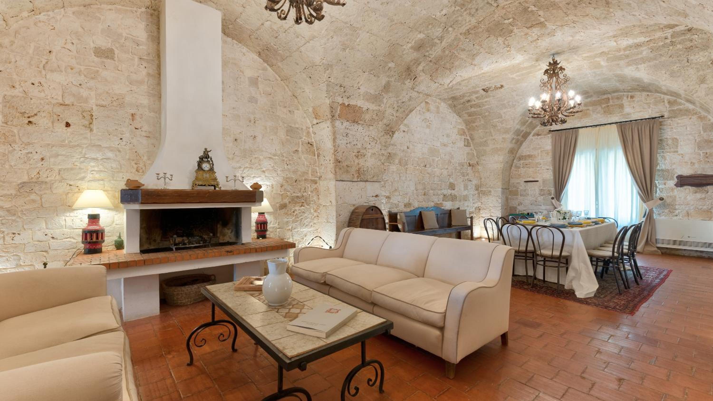 MASSERIA TARSIA INCURIA 8&4, Emma Villas view 2