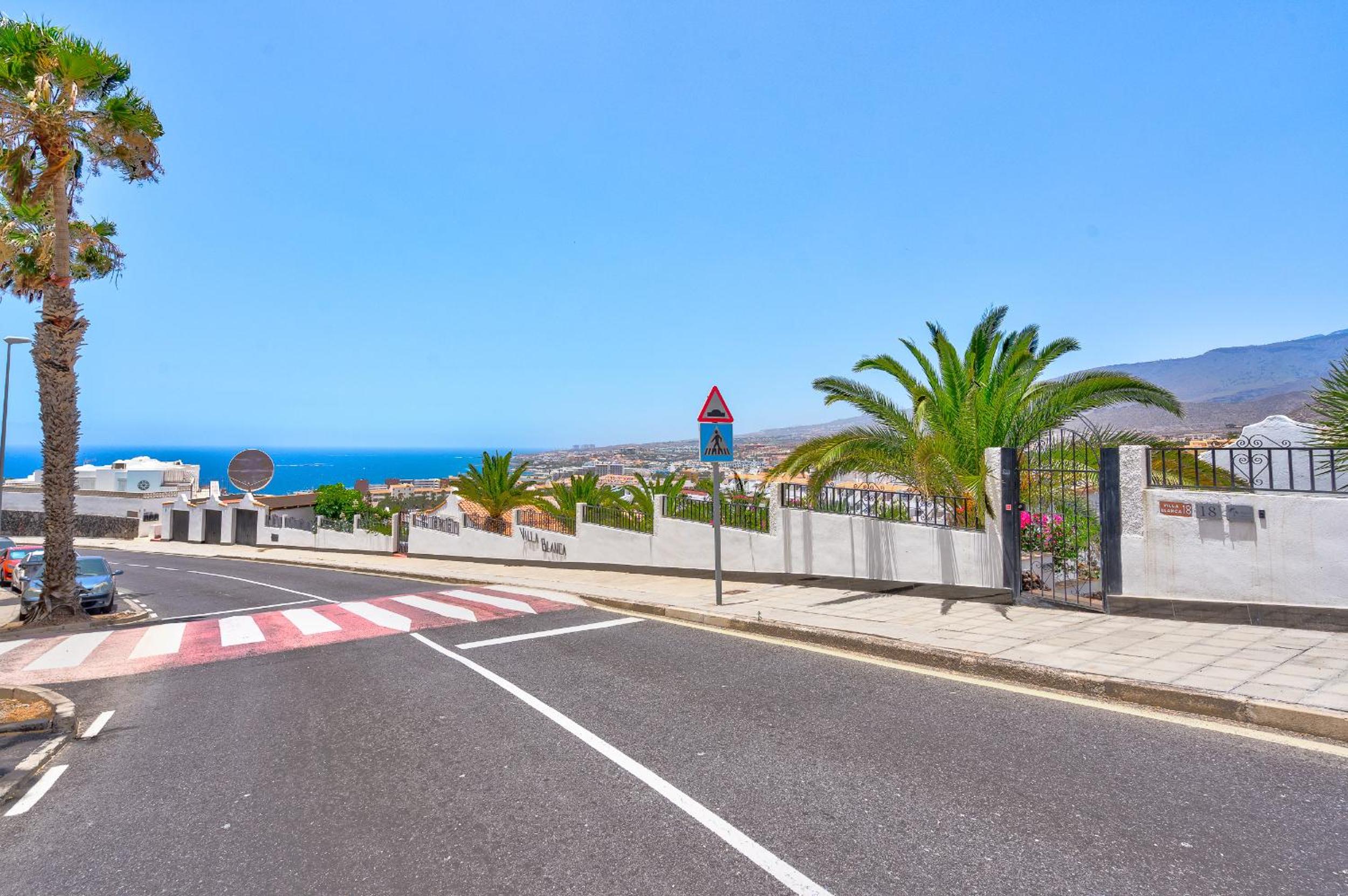 Buenavista Panoramic Villa in Costa Adeje