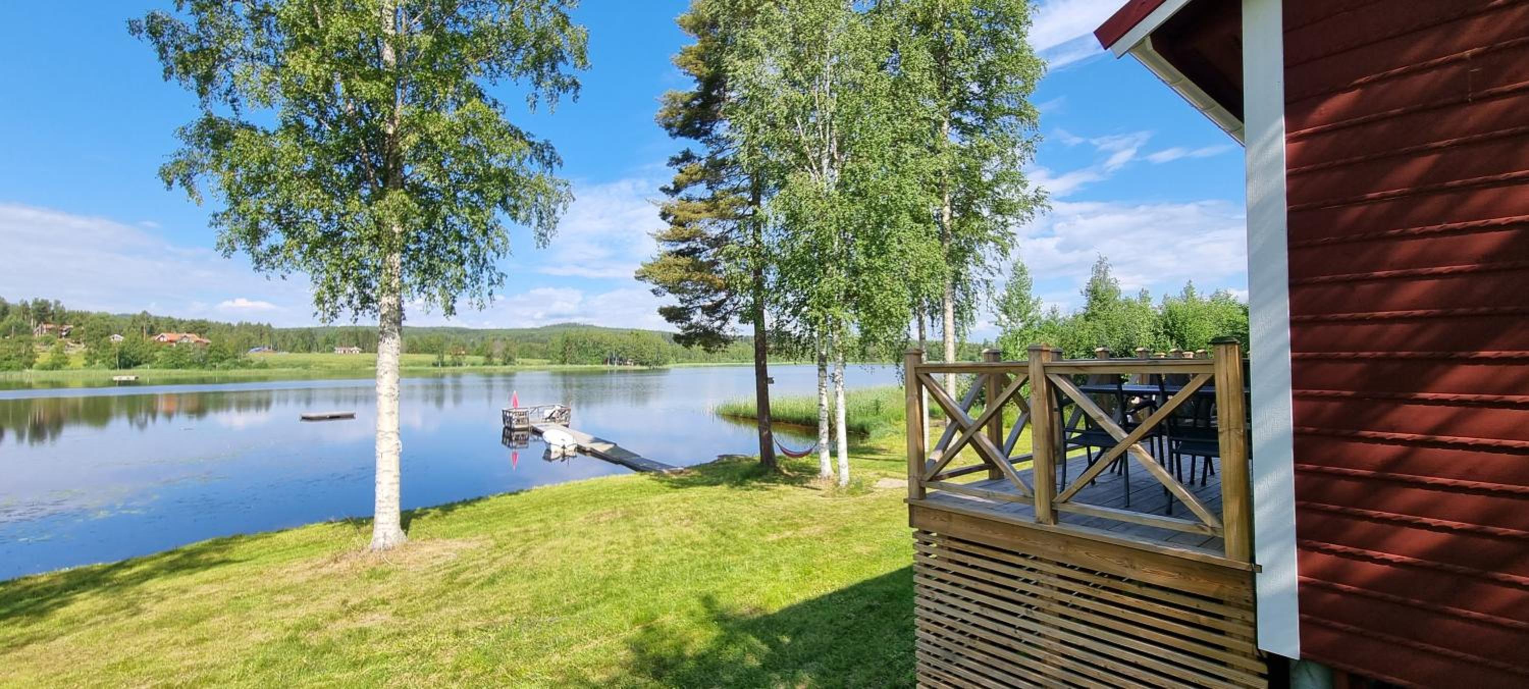 Mysig stuga med sjötomt, nära Järvsöbacken view 2