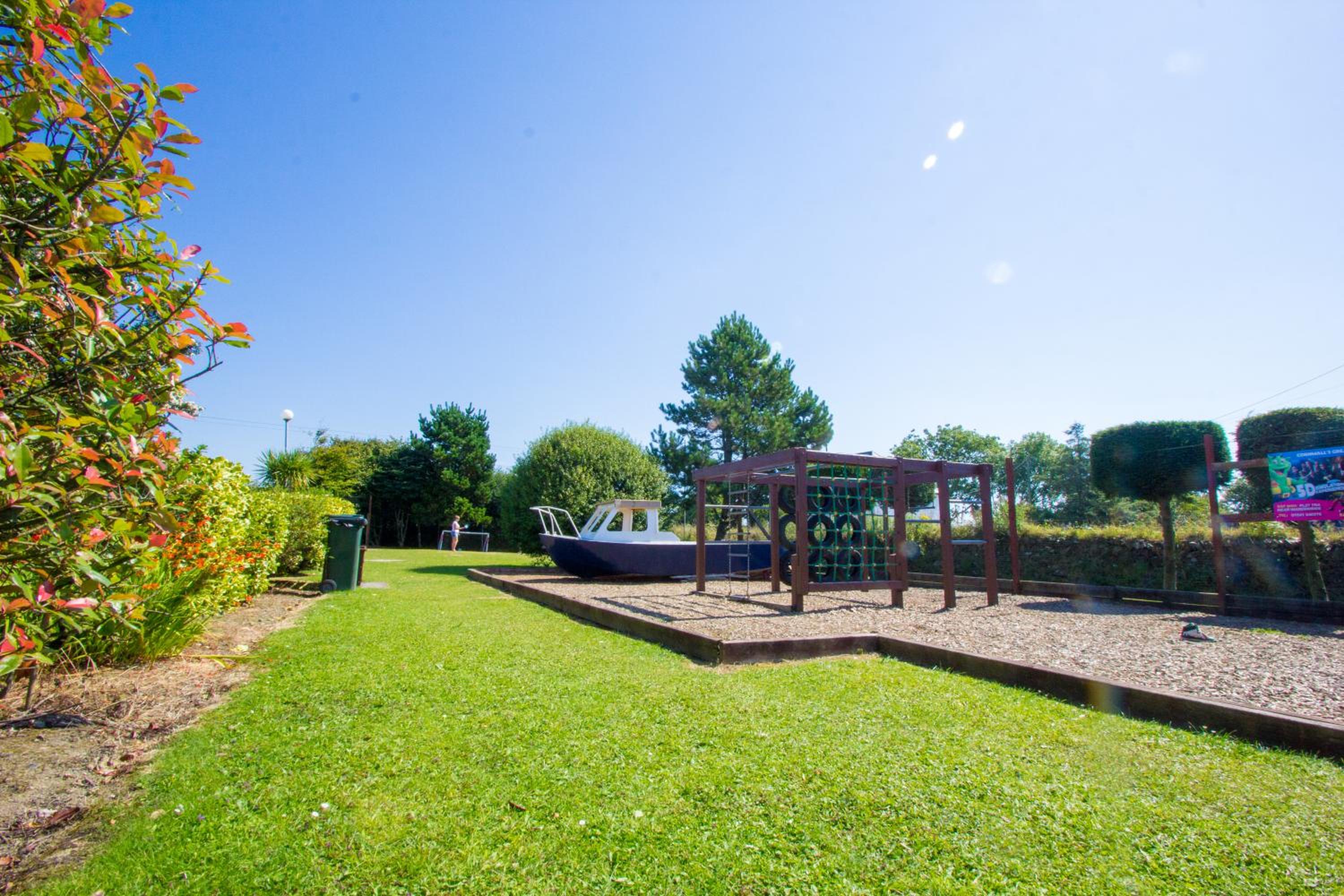The Laurels Holiday Park & Cottages nr Padstow and Wadebridge view 3
