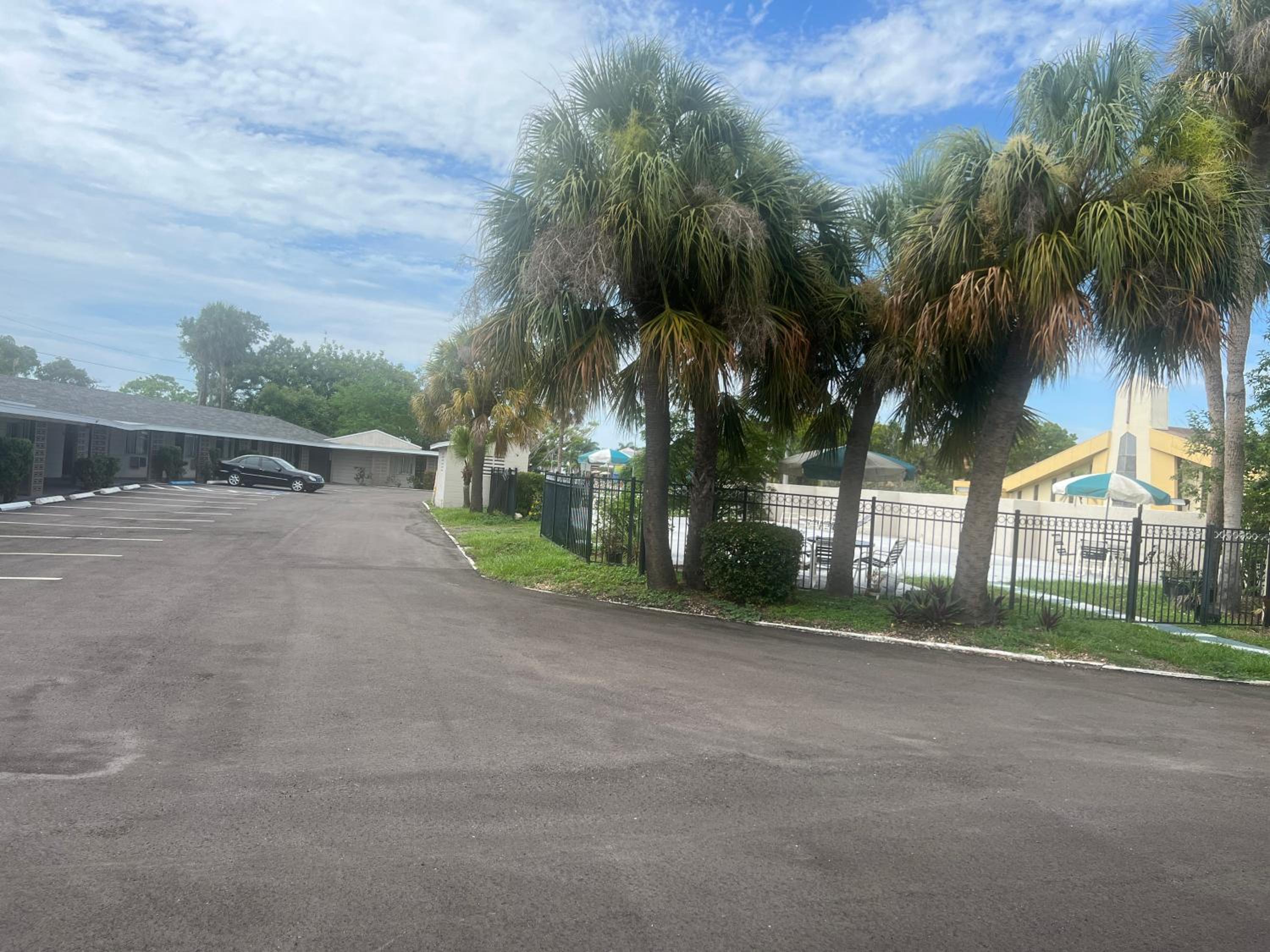 Flamingo Inn