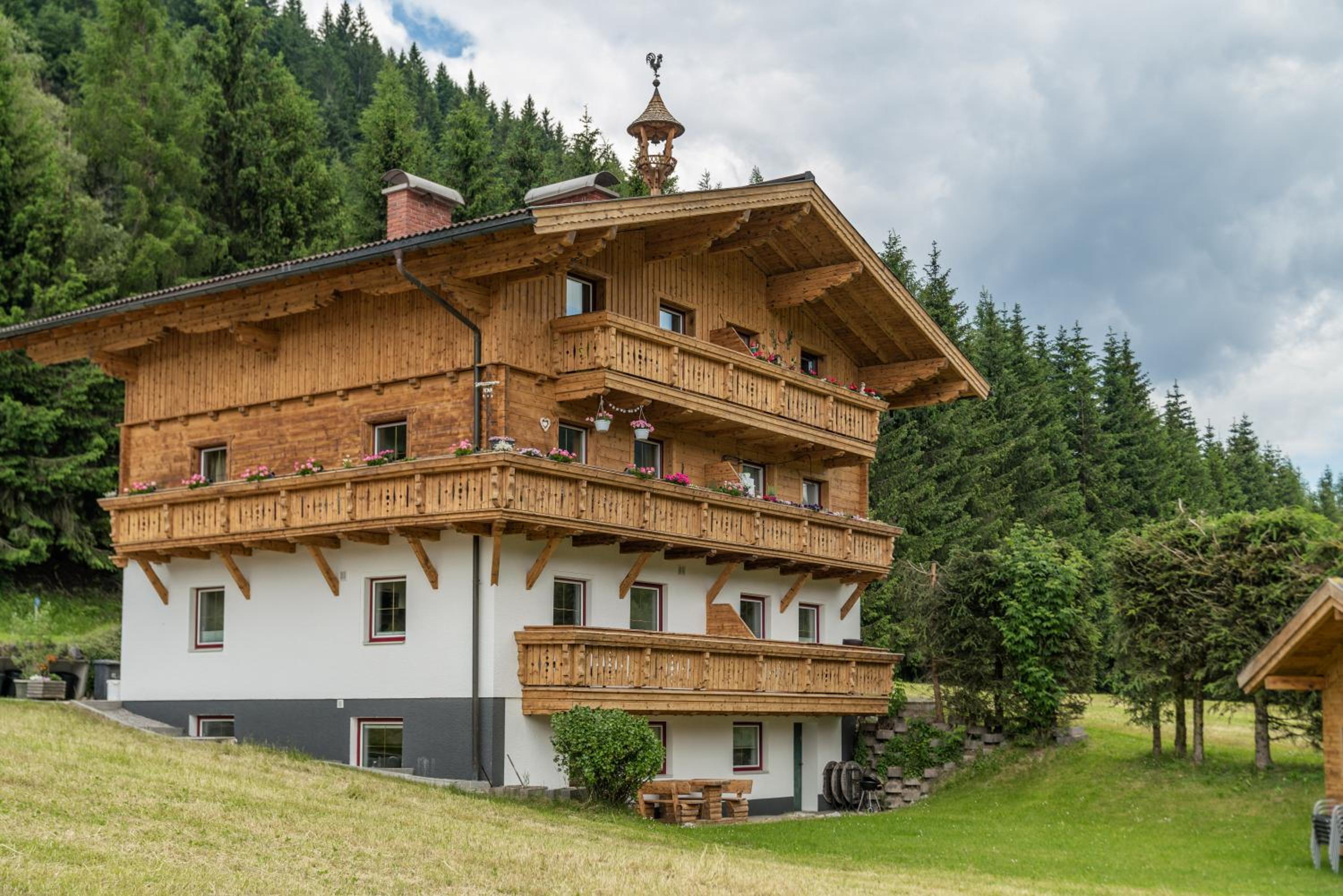 Kesselgrubs Apartements Ski & Badeglück