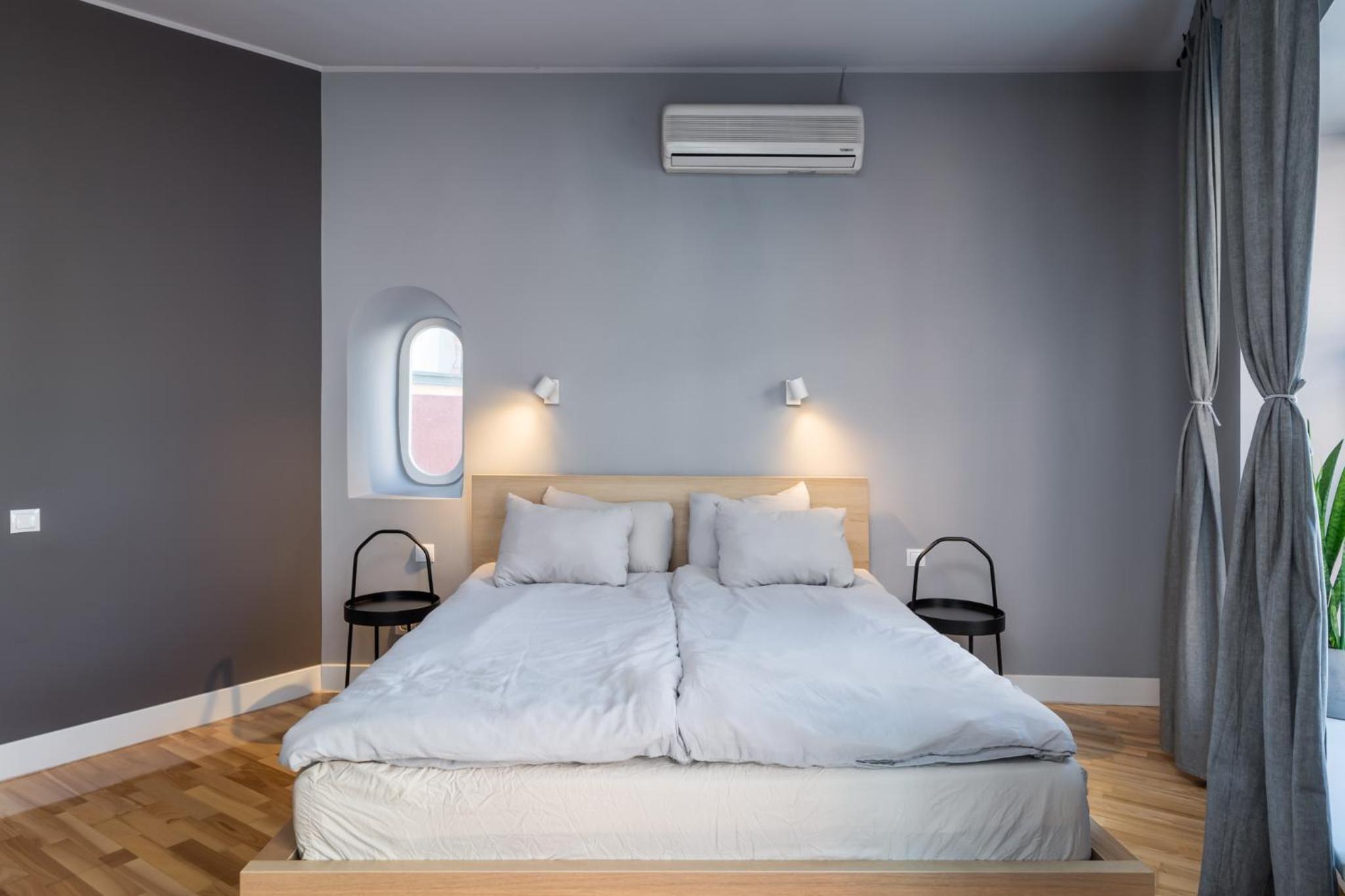 Romantic and spacious apartment in Riga Old Town view 3