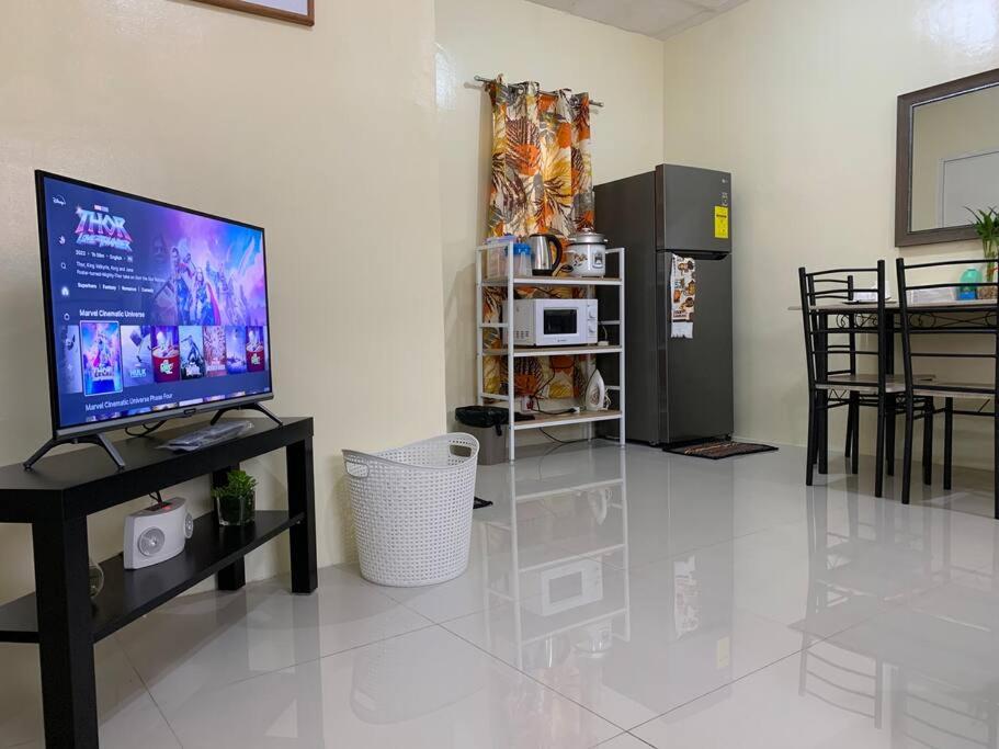 A comfy retreat in the heart of Orani, Bataan view 3