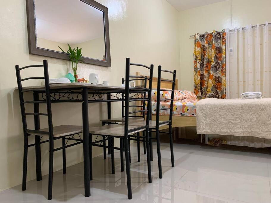 A comfy retreat in the heart of Orani, Bataan view 4