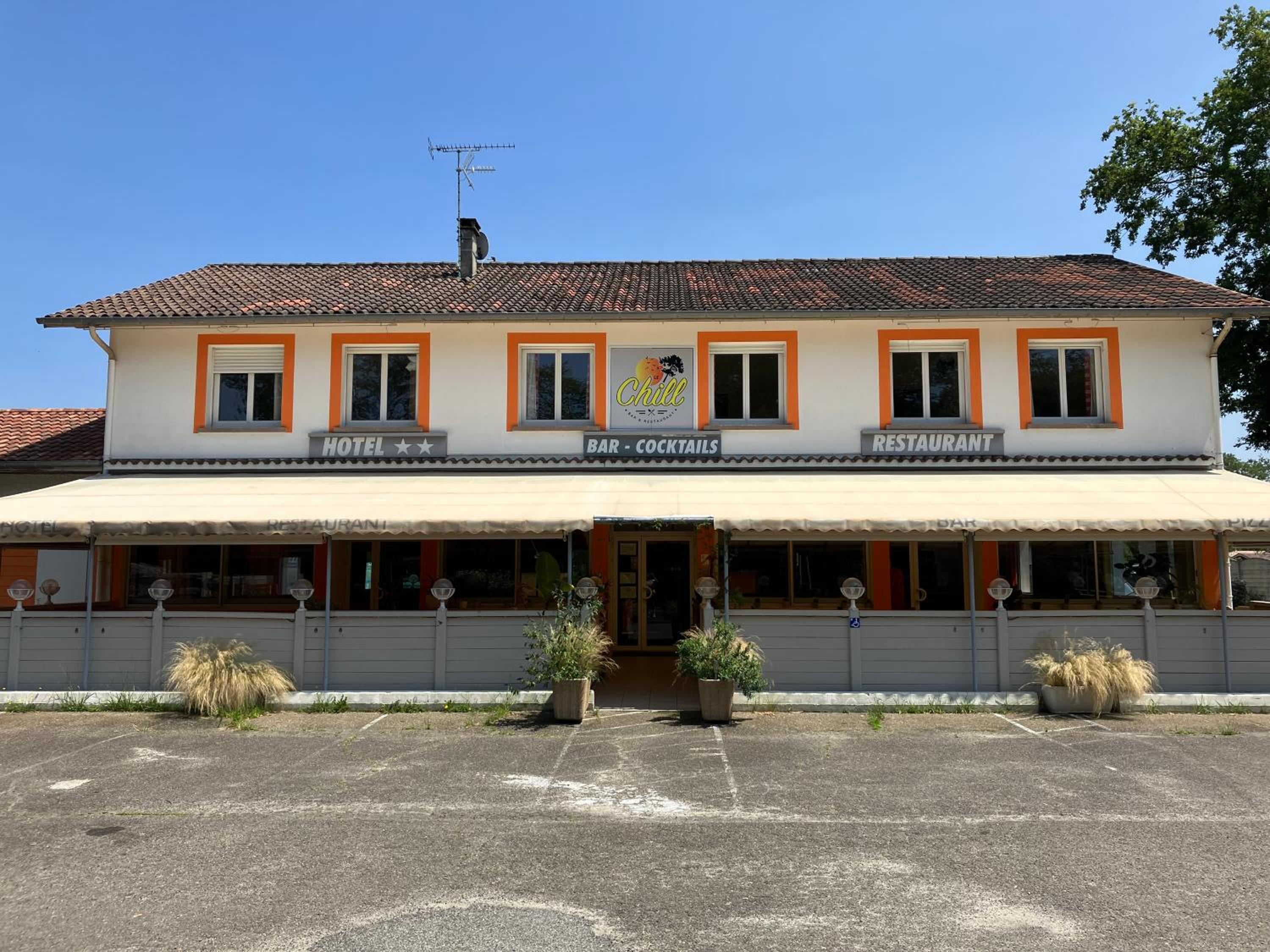 restaurant