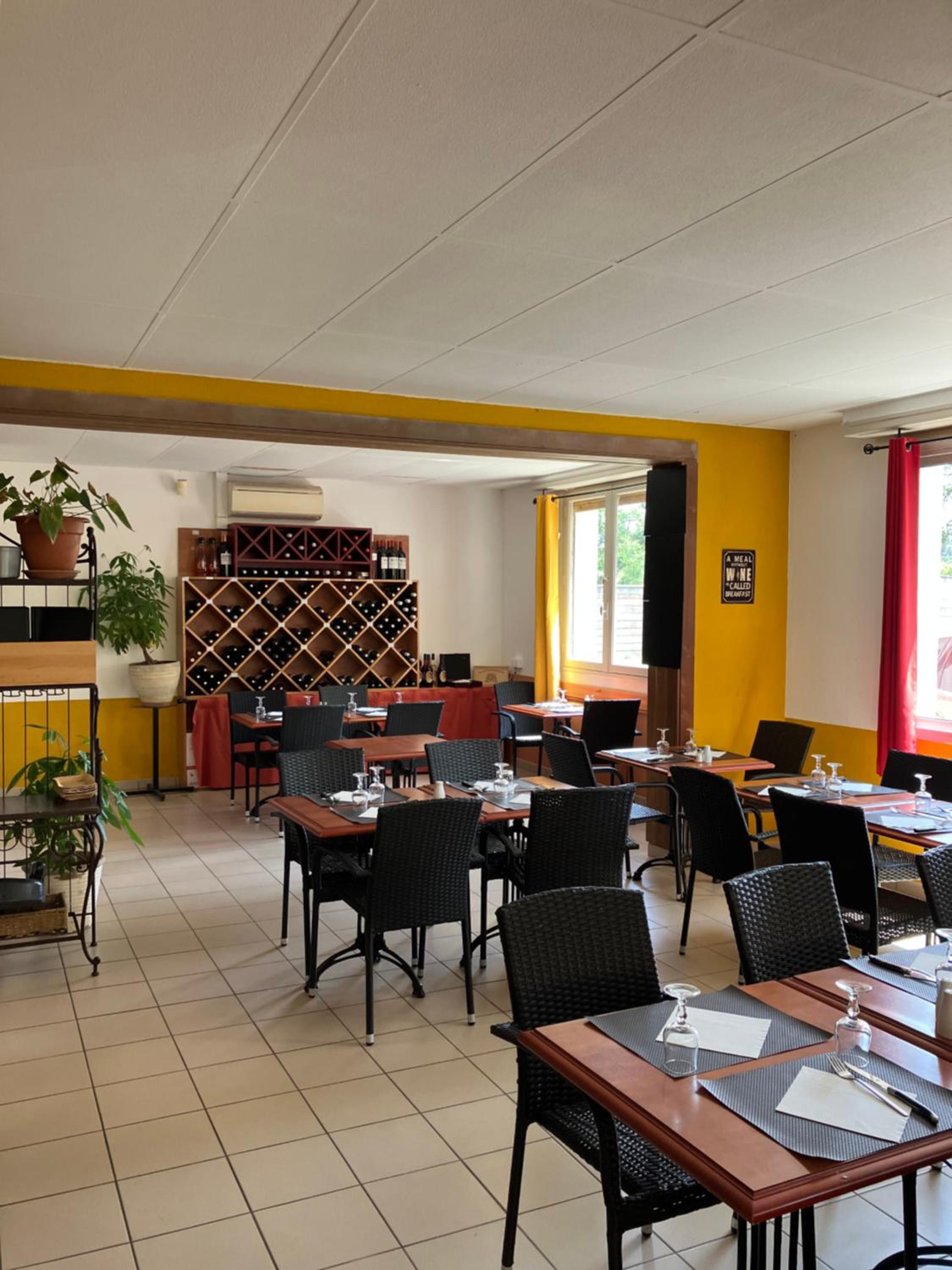 restaurant