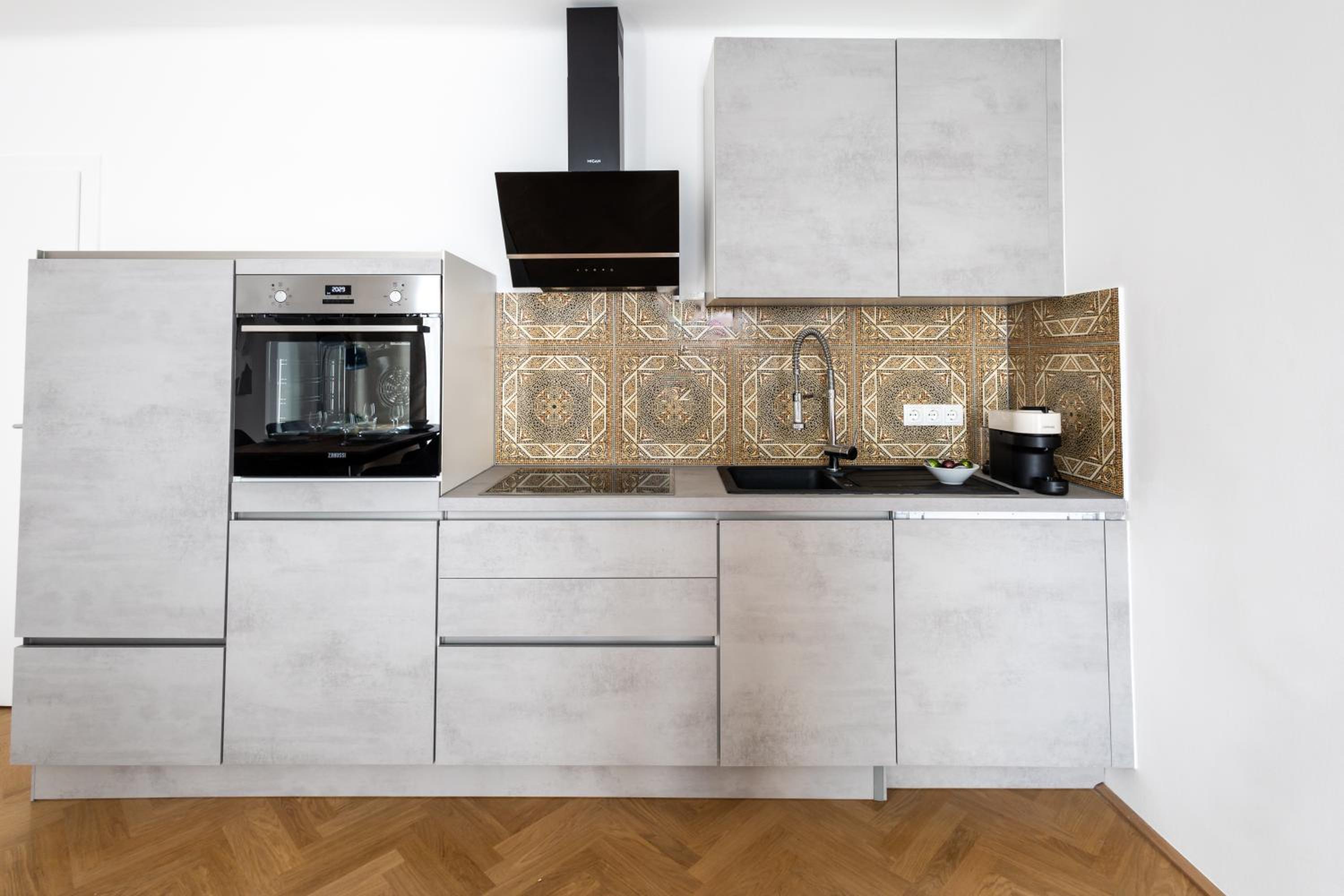 Family retreat on the Danube I 10 minute walk to city centre