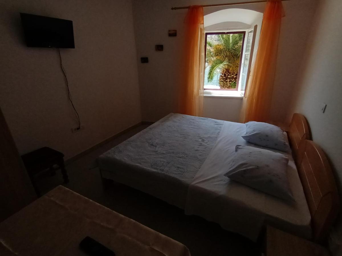 Photo 44