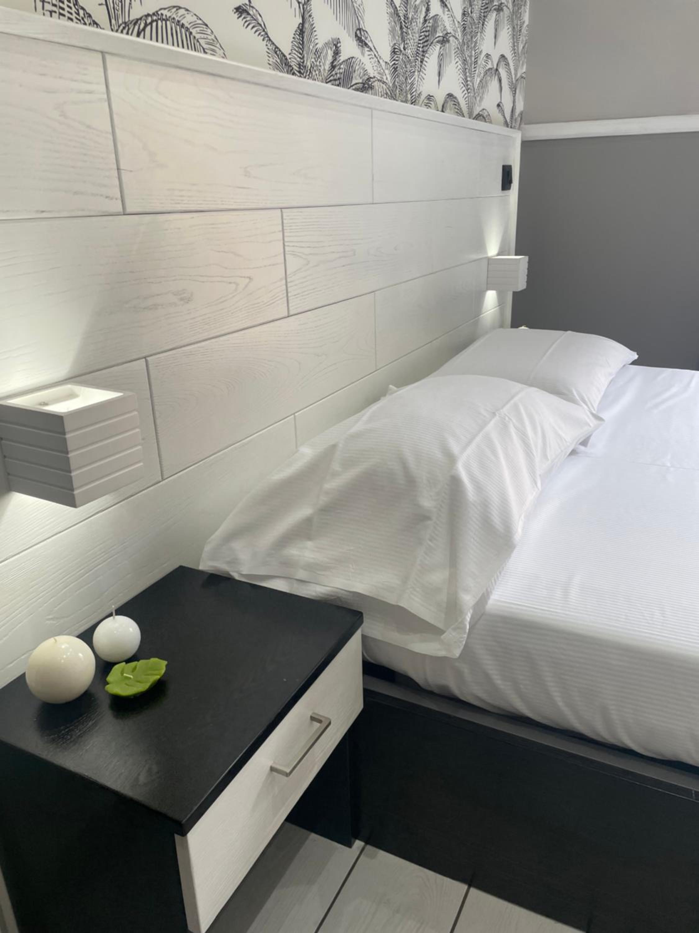 Parthenope Rooms