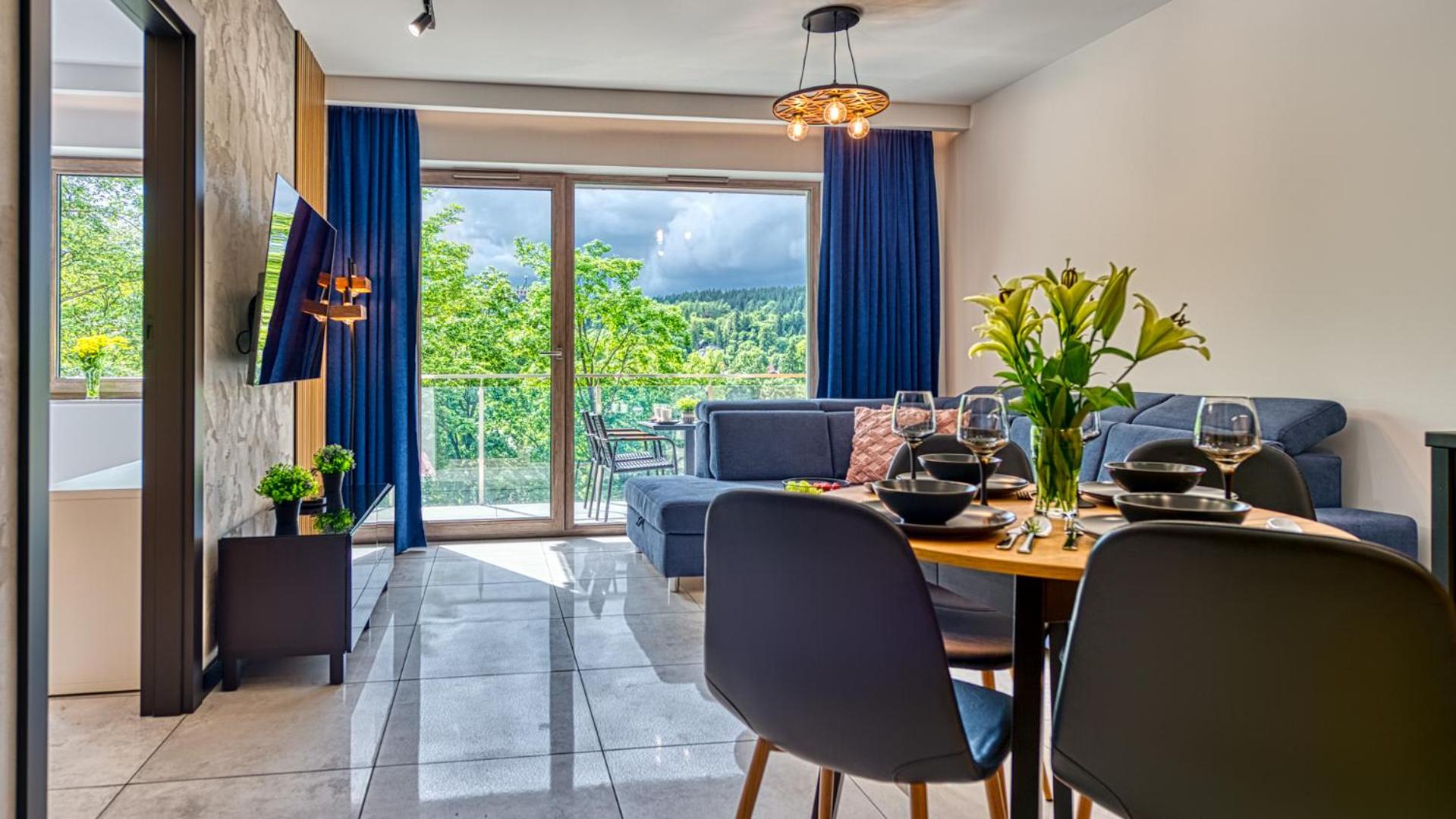 Apartamenty z basenem i saunami STONE HILL RESORT VIP Centrum by Royal Aparts