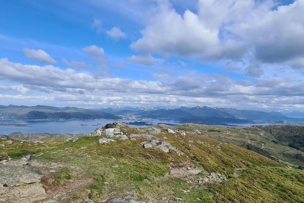 Koselig hus med hage i Herøy på Sunnmøre. view 4