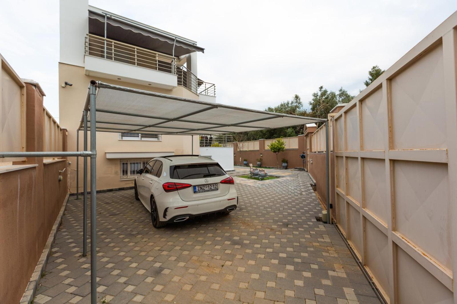 Villa Acropolis by the sea