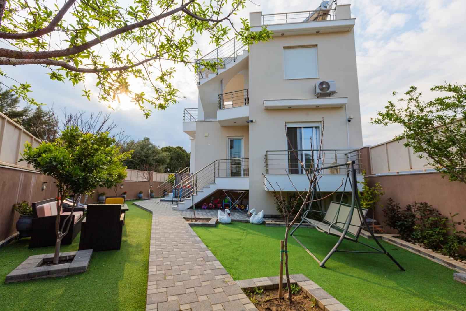 Villa Acropolis by the sea