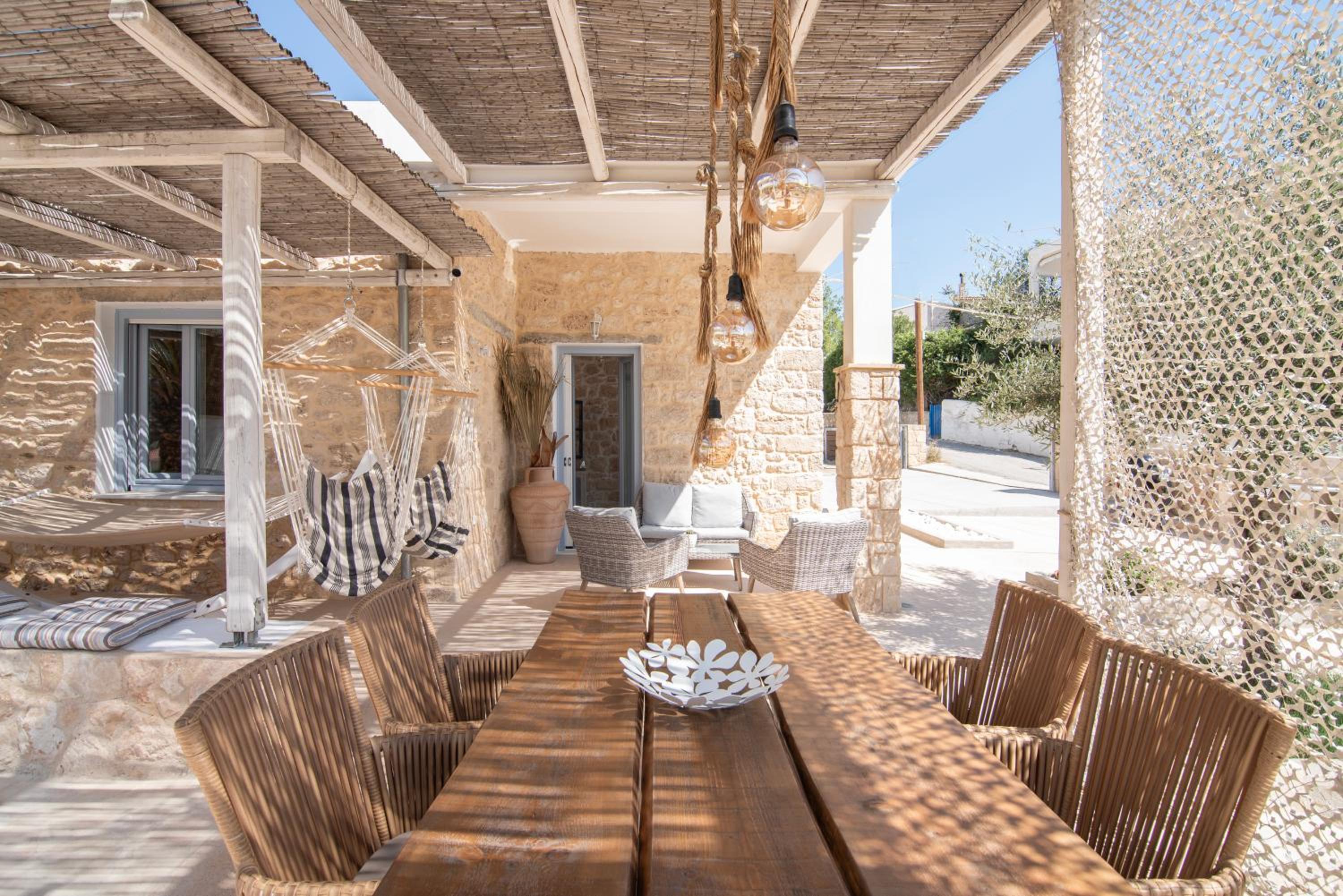 TERRA E SOLE spa suite Aegina view 4