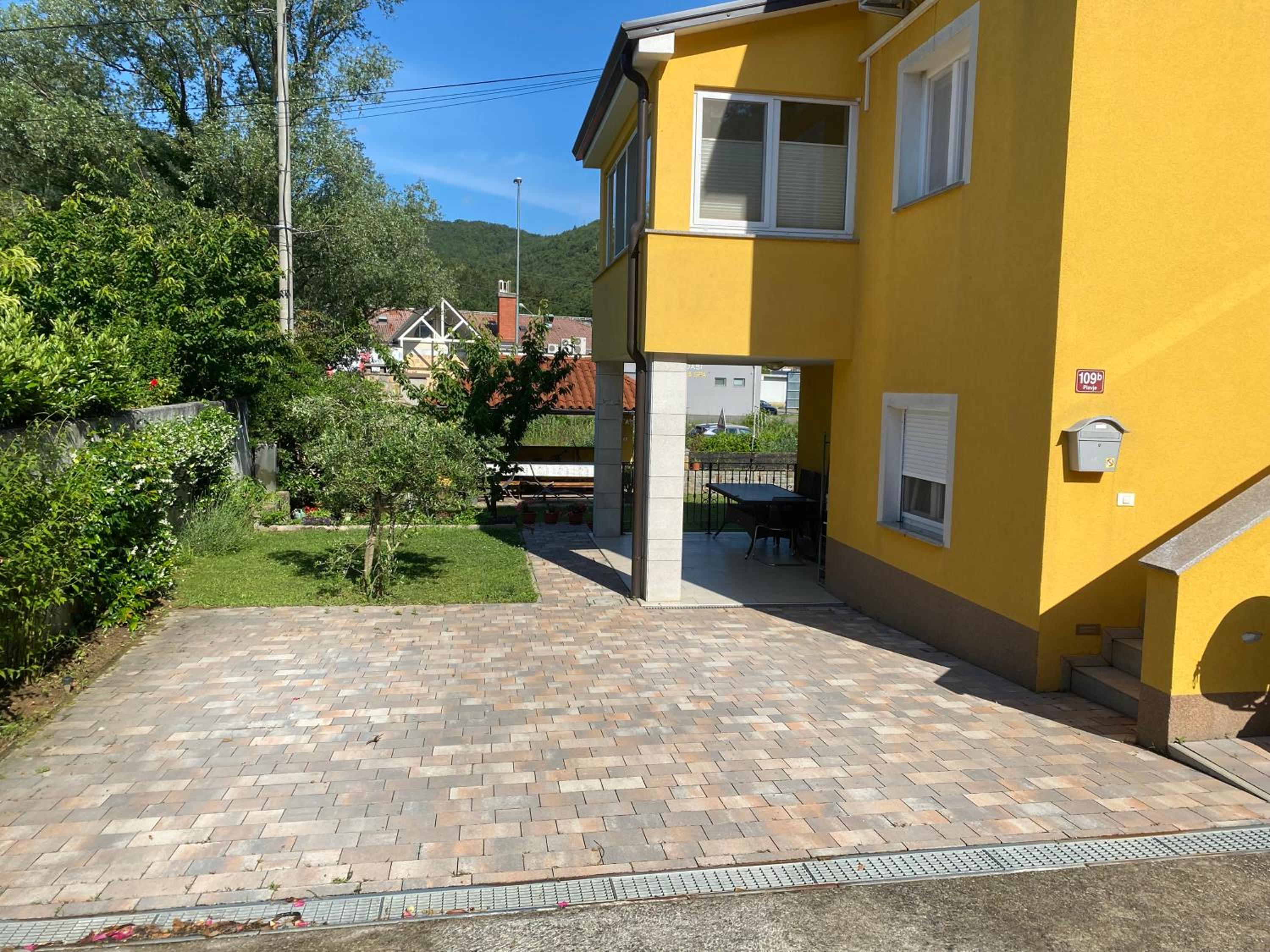 Apartma Mira view 4