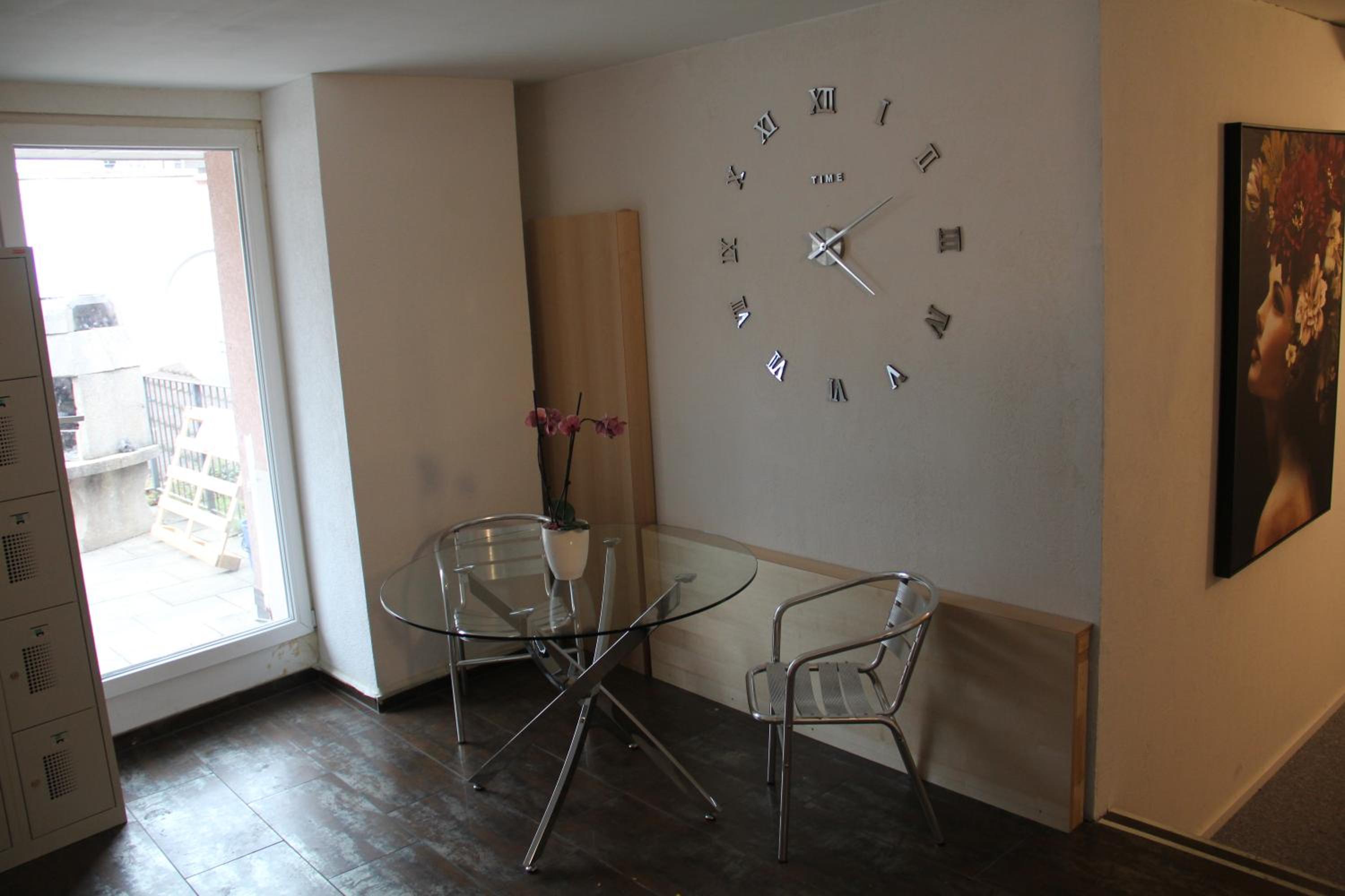 Stay2Night City Center Hostel