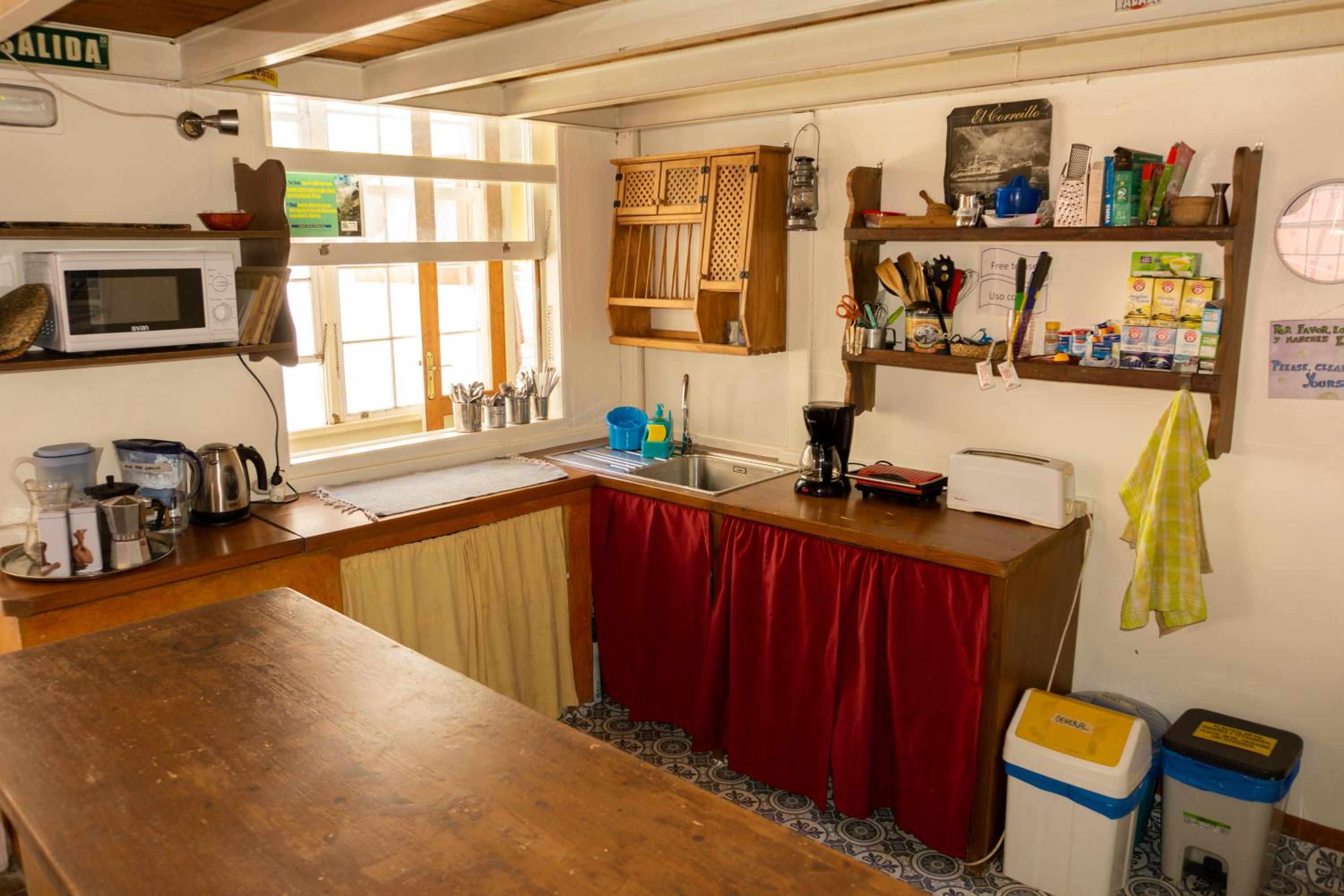 Hostel Albergue La Casa Encantada