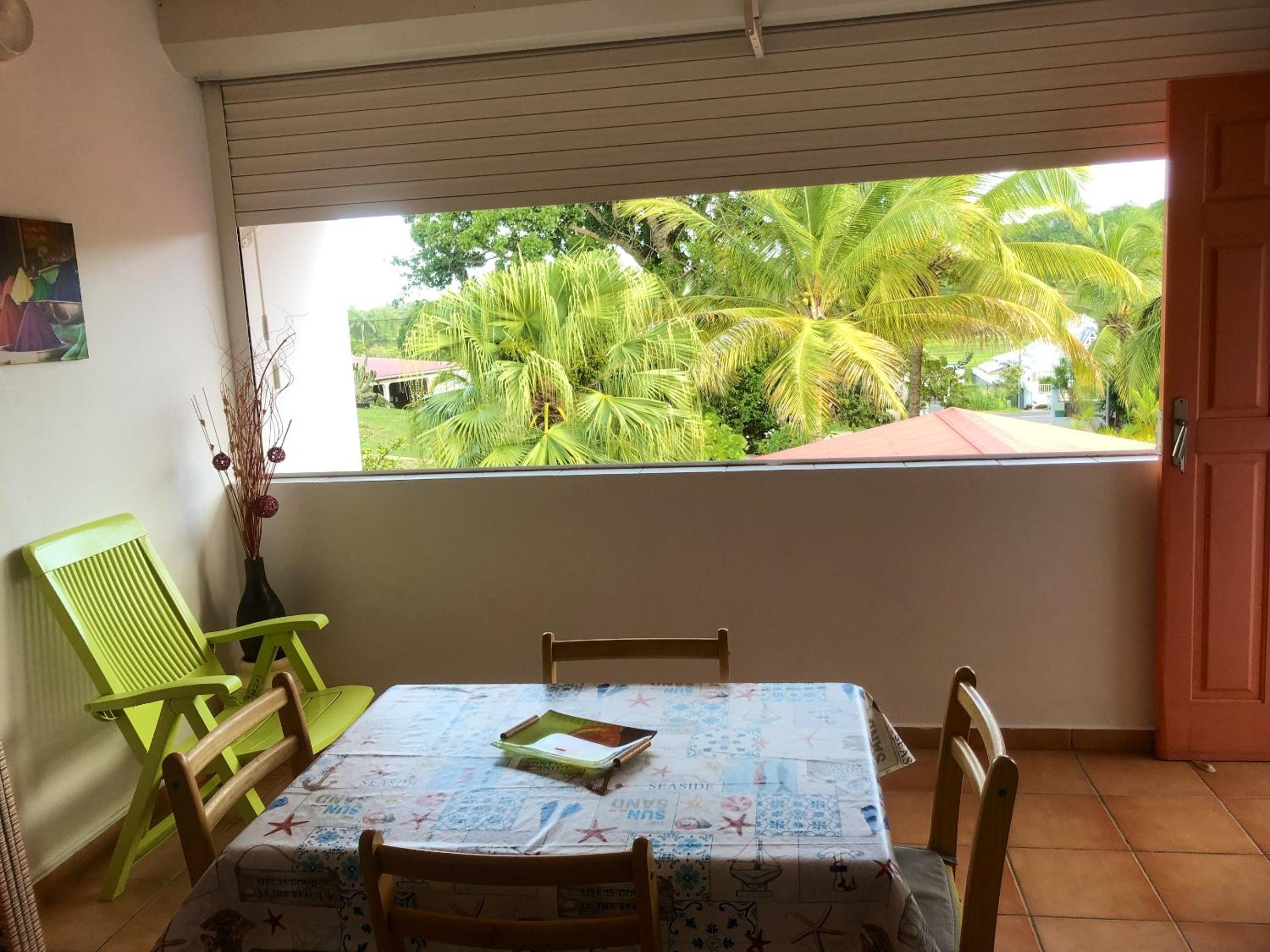 Appartement charmant à Sainte-Anne - 45 m² avec vue sur le jardin view 2