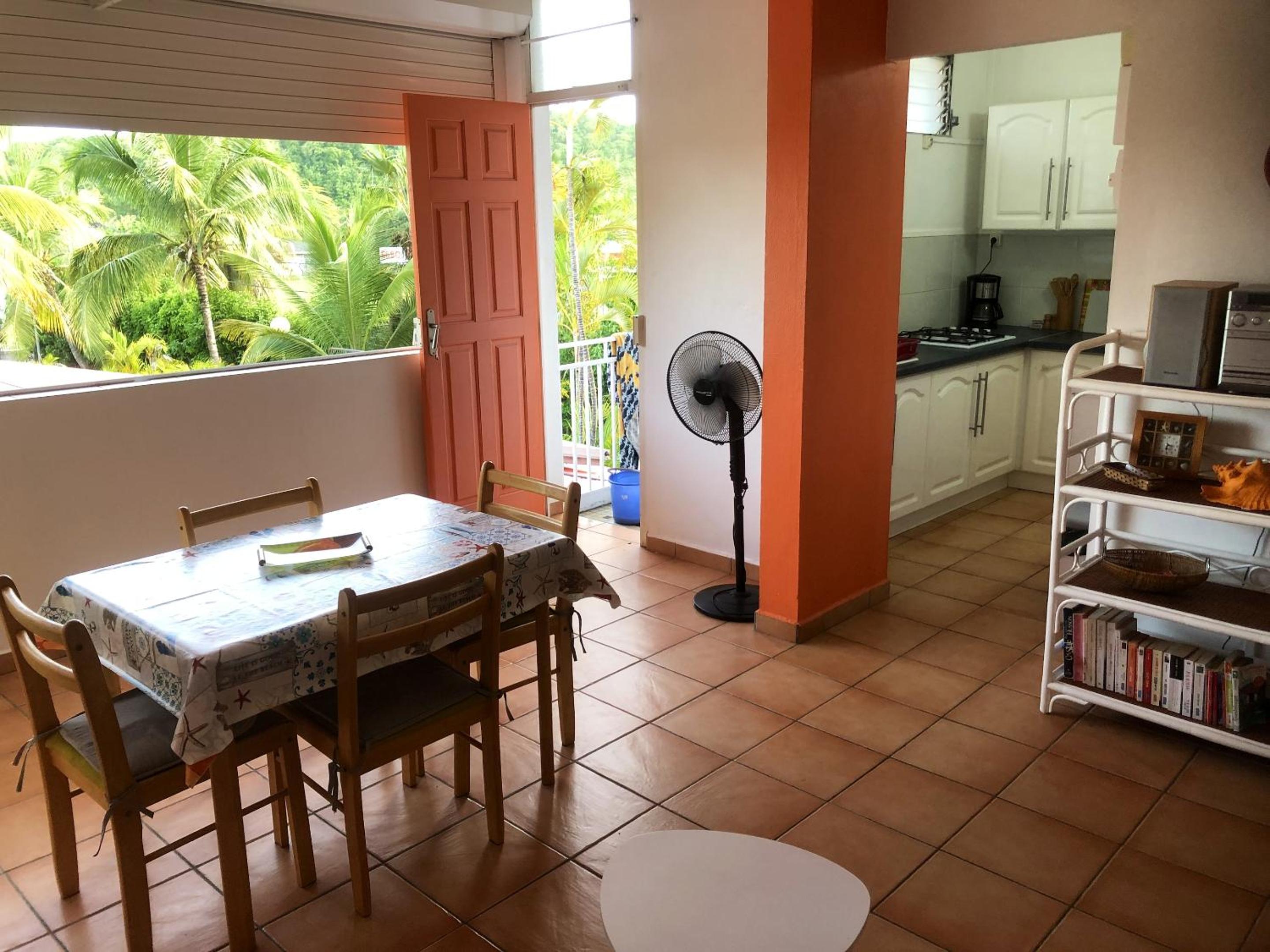 Appartement charmant à Sainte-Anne - 45 m² avec vue sur le jardin view 3