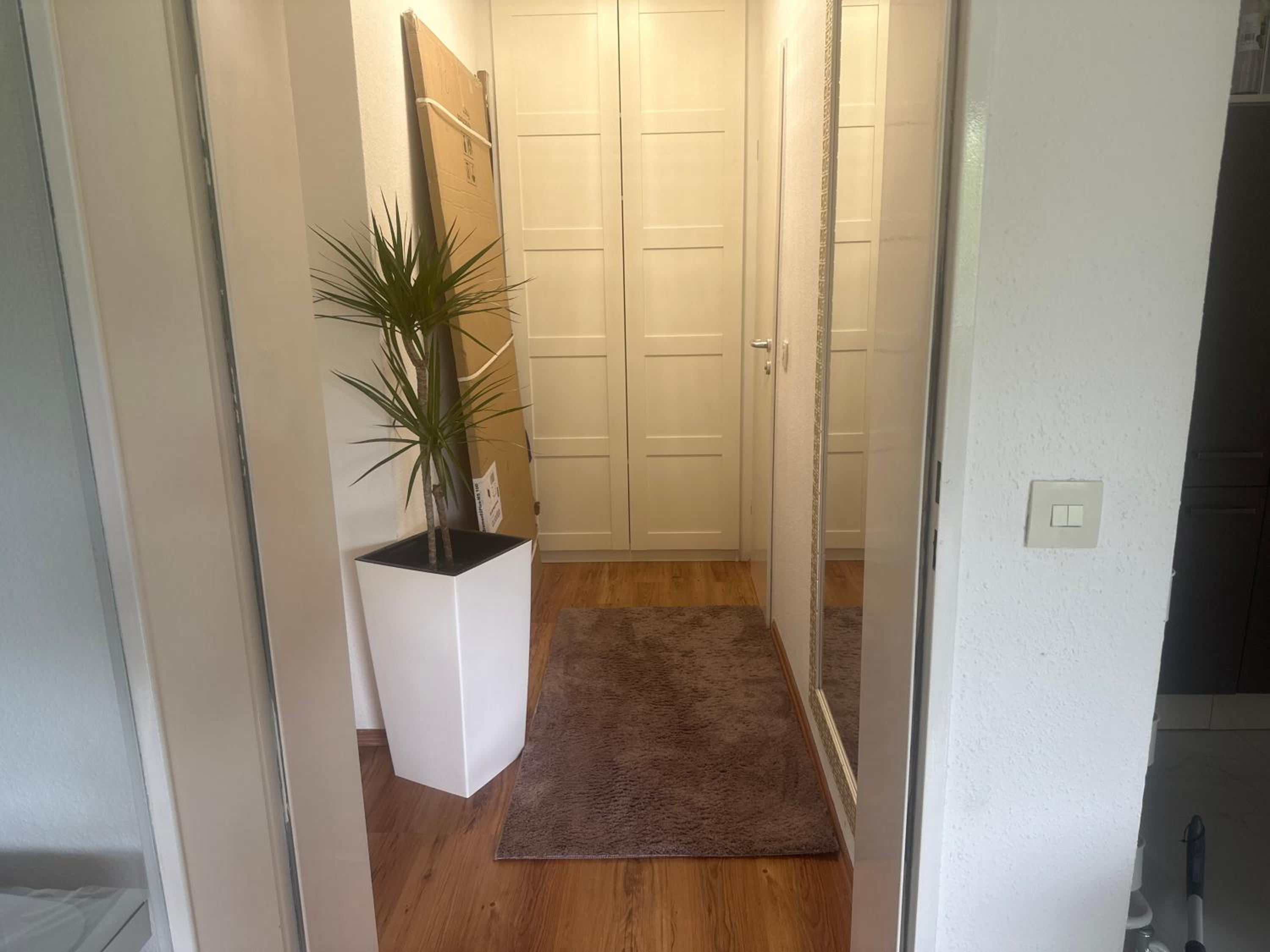 Helle mit Balkon 5 Minuten zum Pool 60q central ,otopark ,Netflix