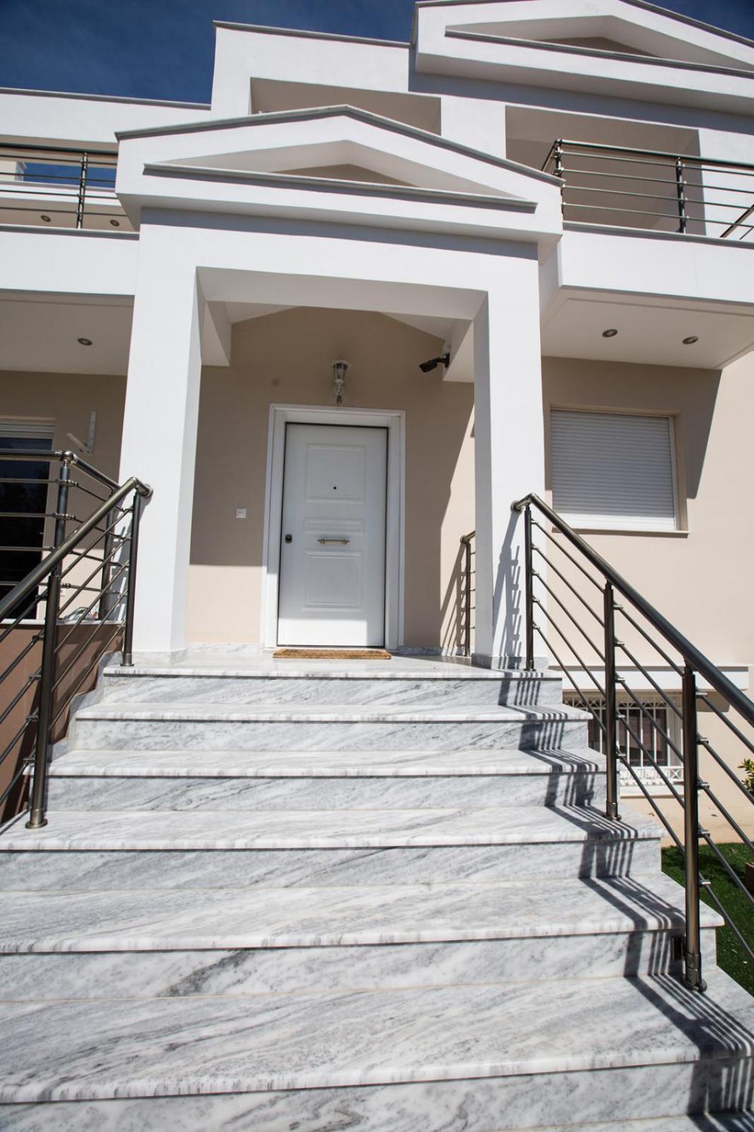 Villa Acropolis by the sea