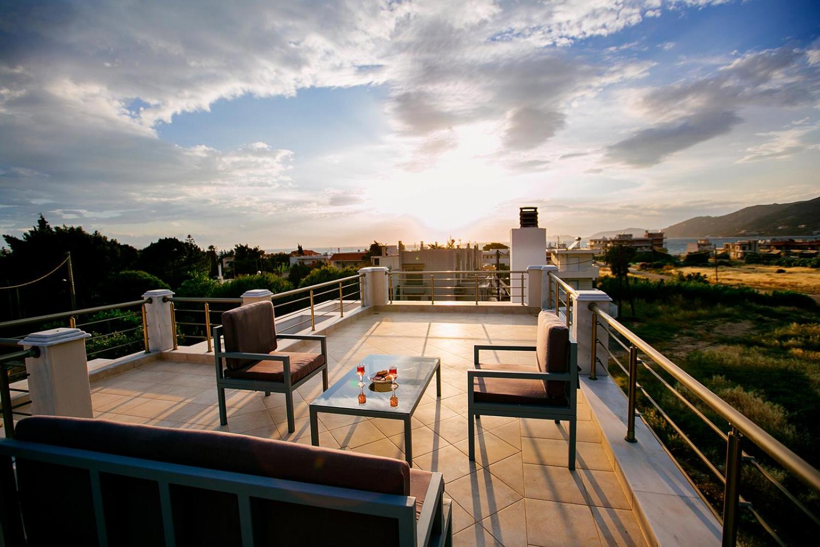 Villa Acropolis by the sea