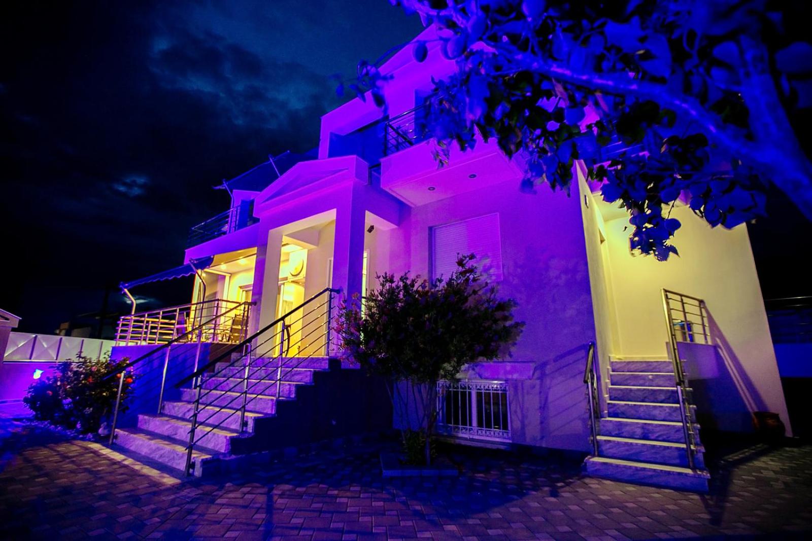 Villa Acropolis by the sea