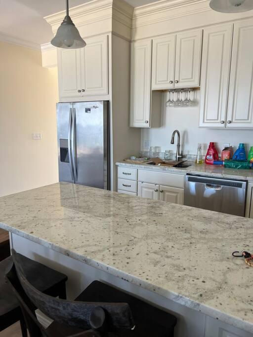 Hampton Beach OCEAN FRONT Condo at the Surf view 4