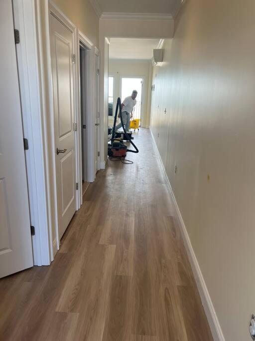 Hampton Beach OCEAN FRONT Condo at the Surf view 5