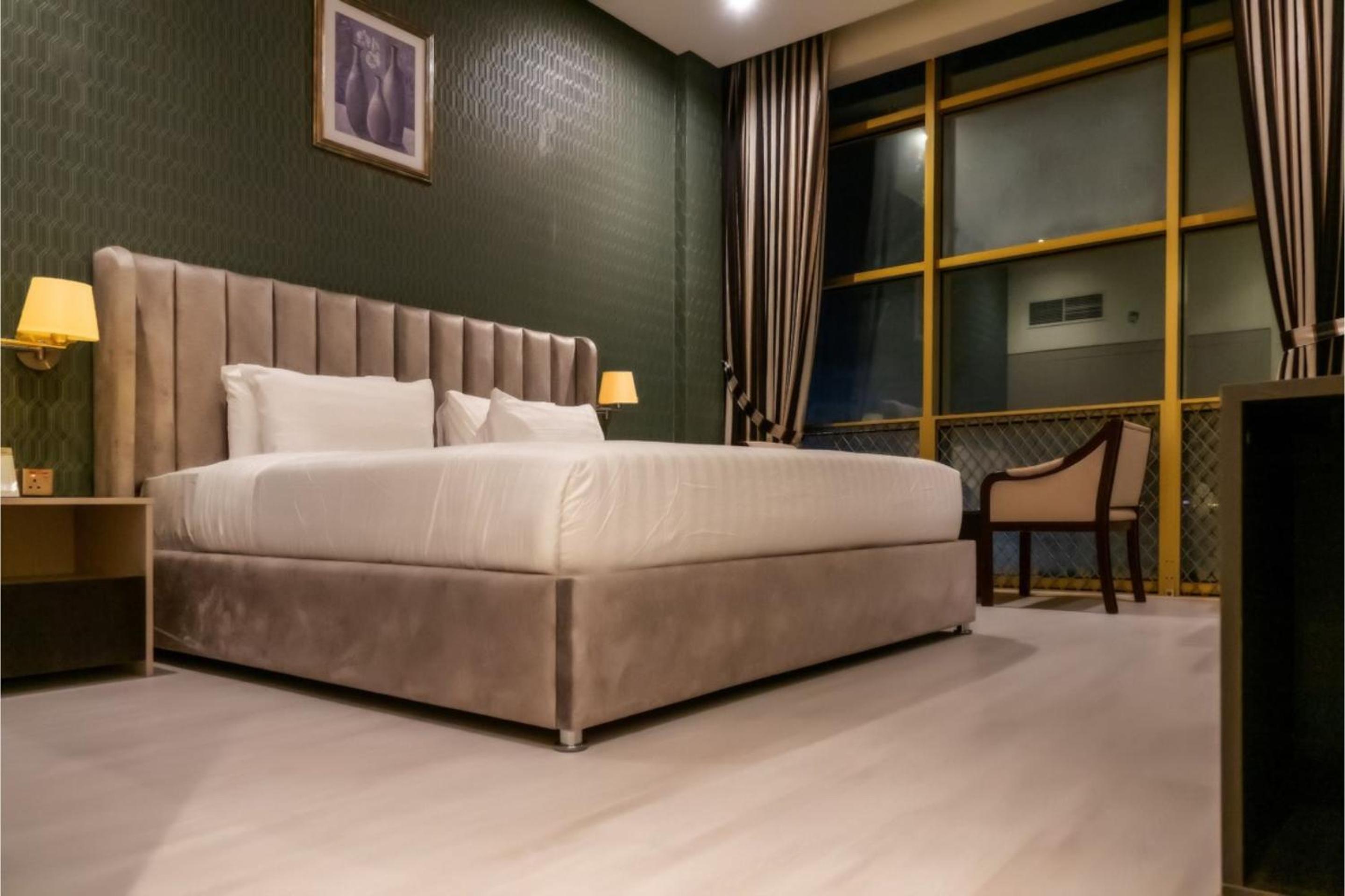 Capital O 126 Manama Tower Hotel