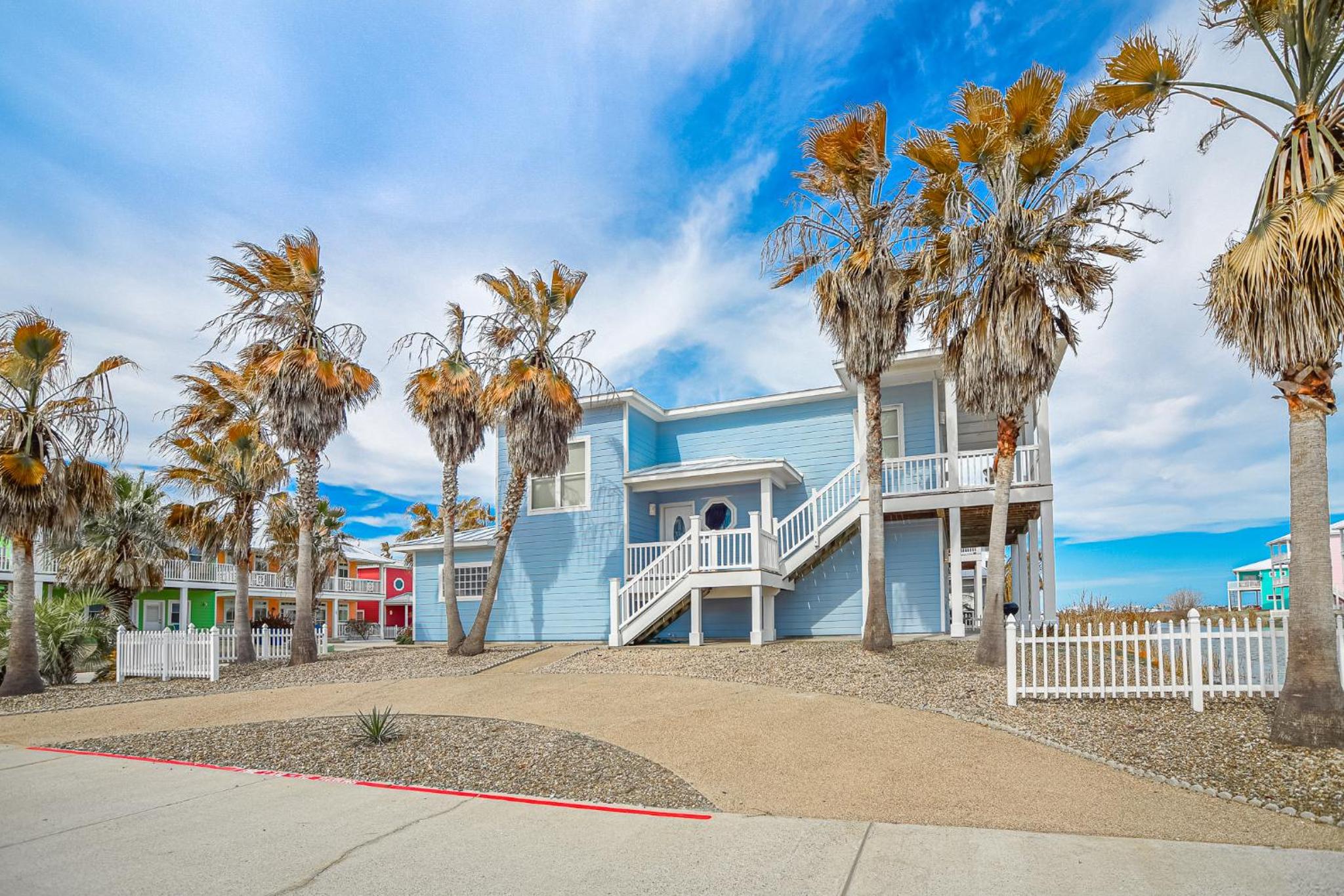 Villa Laguna! STEPS to the pool & lagoon views, with boardwalk to beach view 5